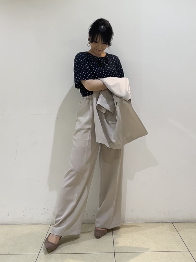 watanabeさんの「UNTITLED｜【秋の通勤羽織/セットアップ可/UVカット】エアリークール半袖ジャケット」を使ったコーディネート