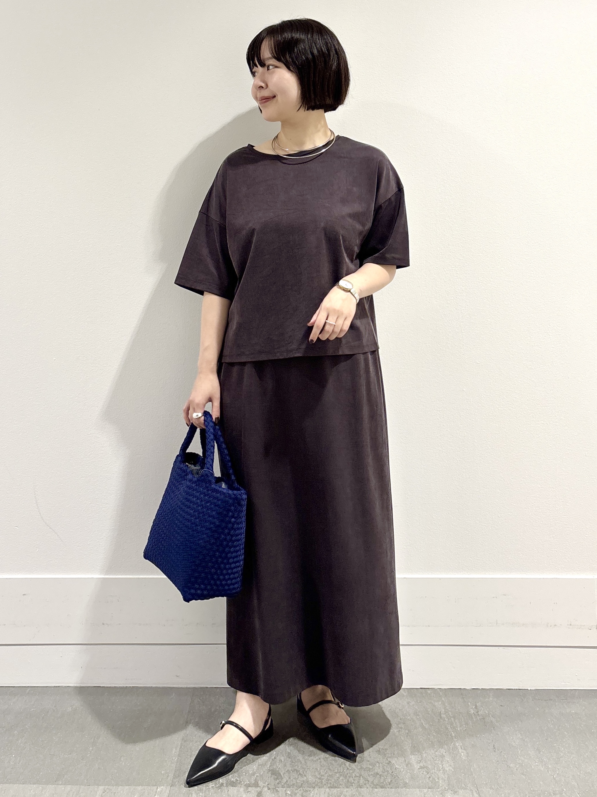 モエカさんの「UNTITLED｜【きれいめTシャツ/セットアップ可】ヴィンテージライクプルオーバー」を使ったコーディネート