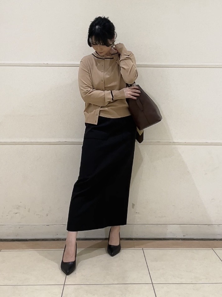 watanabeさんの「UNTITLED｜【アンサンブル可能/秋羽織り】コンパクトニットカーディガン」を使ったコーディネート