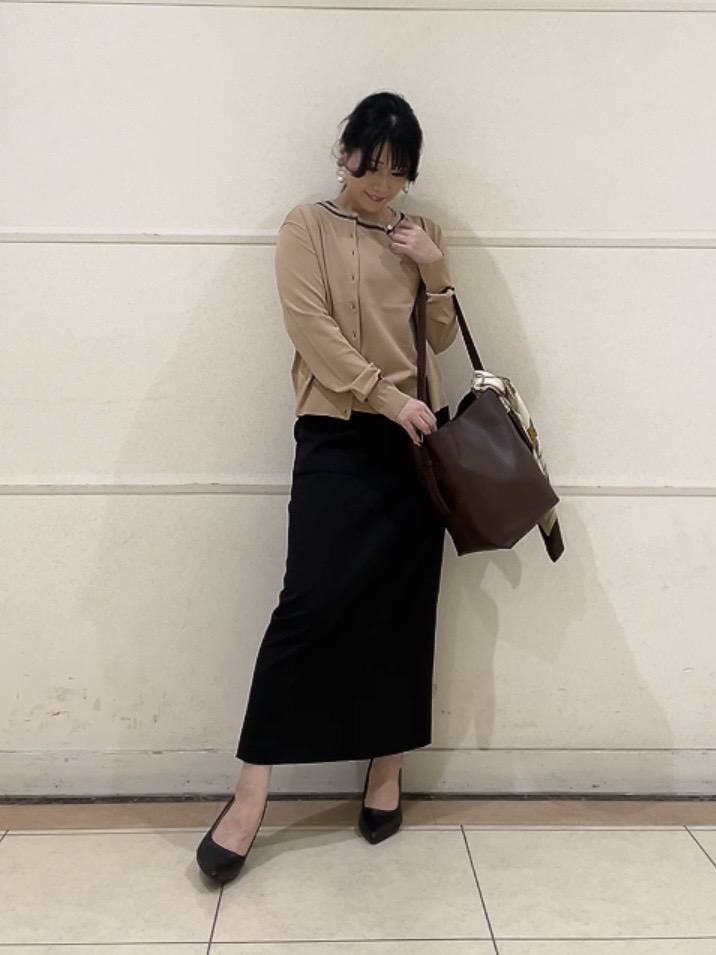 watanabeさんの「UNTITLED｜【アンサンブル可能/秋羽織り】コンパクトニットカーディガン」を使ったコーディネート
