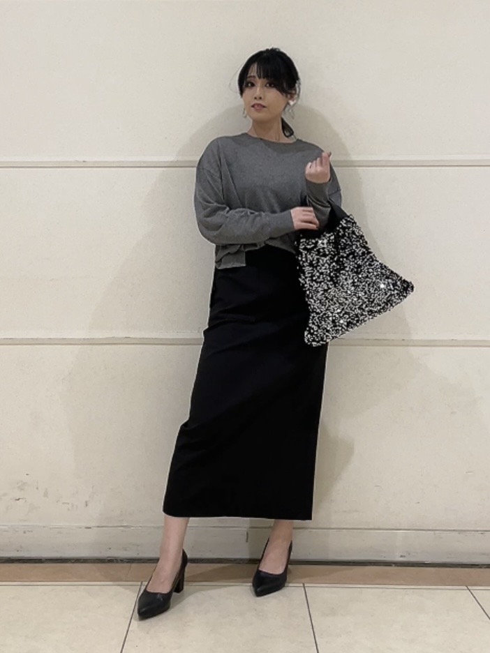 watanabeさんの「UNTITLED｜【アンサンブル可/秋羽織り/シアー】前後2WAYカーディガン」を使ったコーディネート