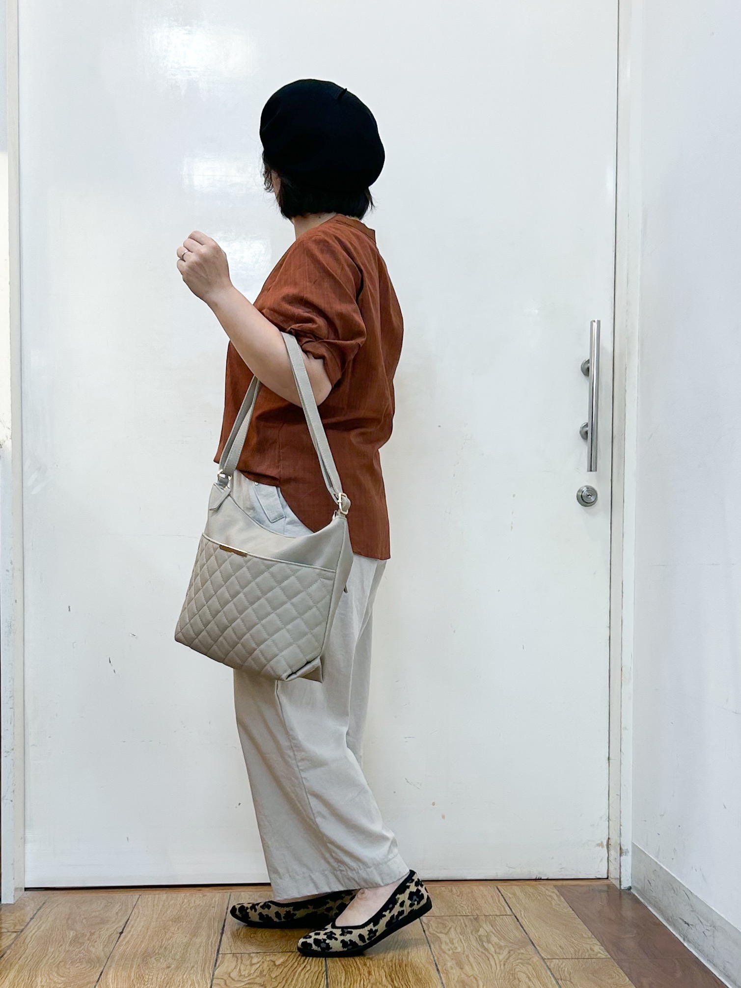 haruさんの「SHOO･LA･RUE｜【洗濯後しわになりにくい/インせずきまる】シンプルだけど女性らしい 麻調スキッパーブラウス」を使ったコーディネート