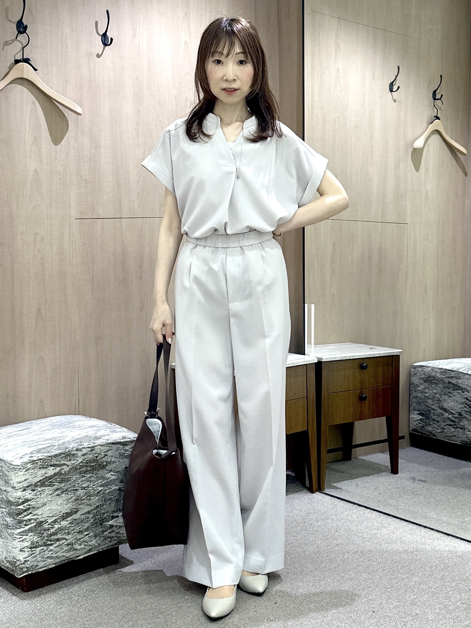 Miwaさんの「UNTITLED｜【残暑も快適/セットアップ可/接触冷感】エアリークールブラウス」を使ったコーディネート