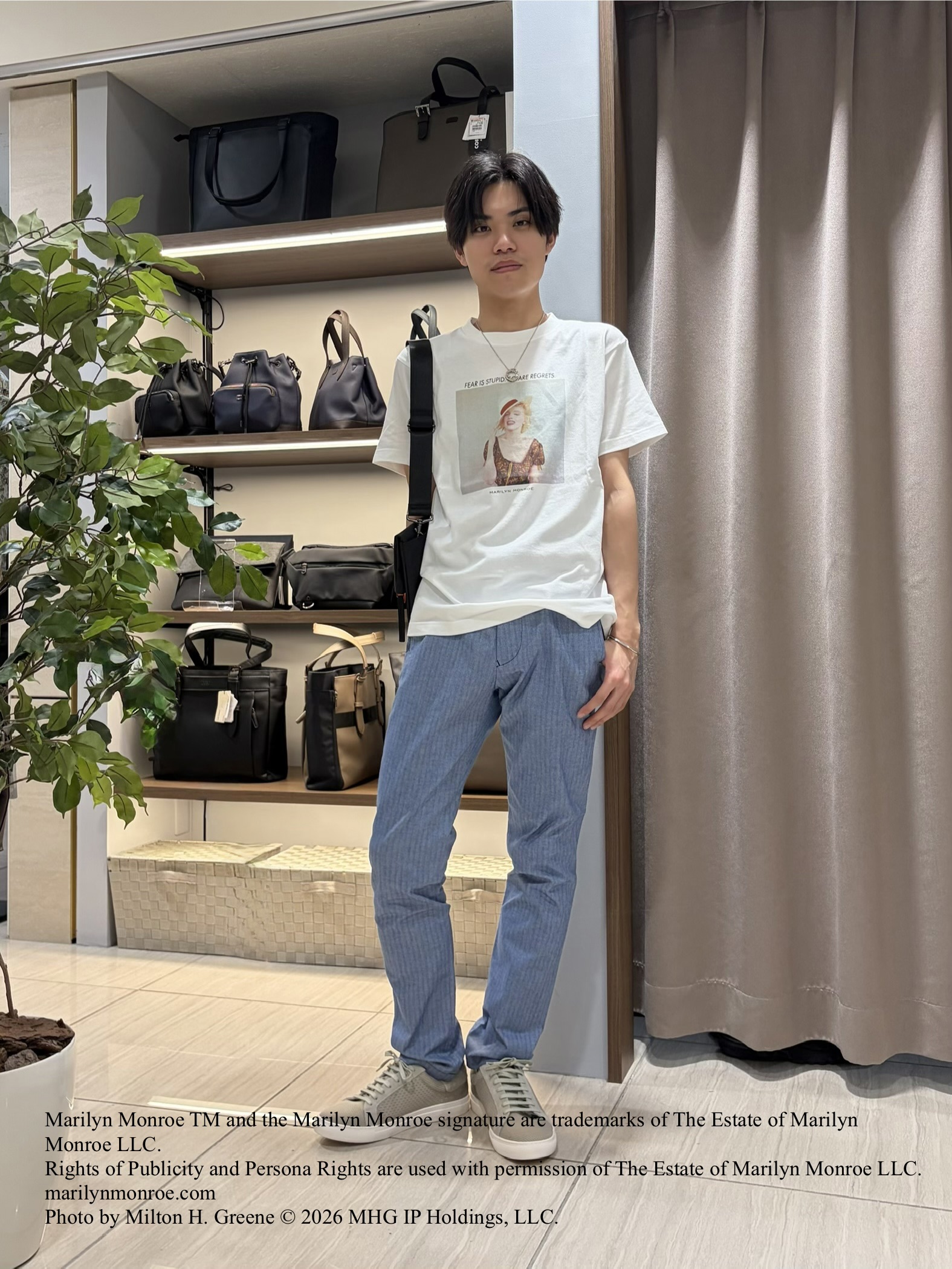 hiroさんの「TAKEO KIKUCHI｜【別注】マリリン・モンロー/フォトTシャツ」を使ったコーディネート