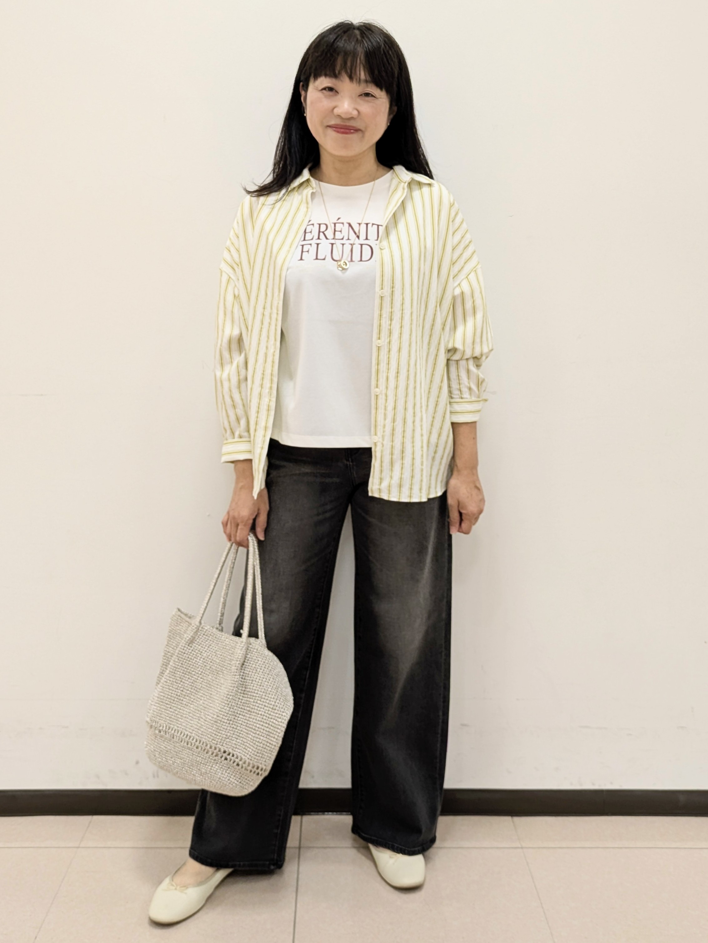 ともさんの「UNTITLED｜【秋映え/羽織り】ストライプシャツ」を使ったコーディネート