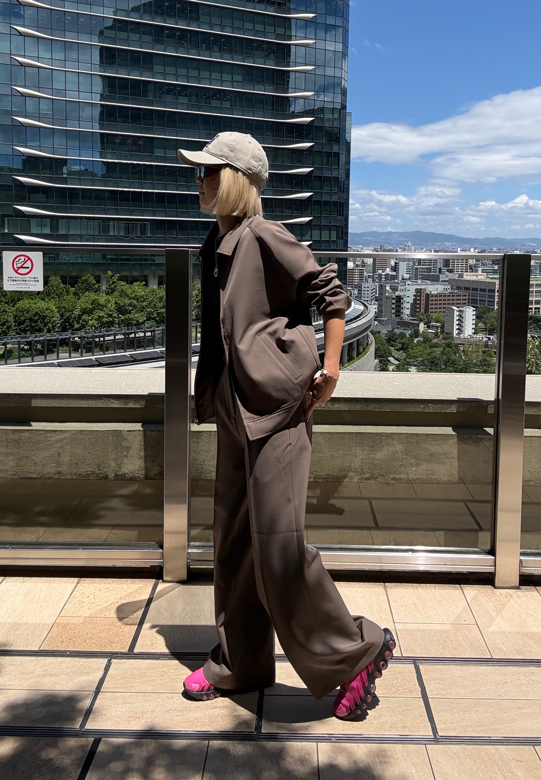 HAMAMIYUさんの「tk.TAKEO KIKUCHI｜◆【防シワ／ストレッチ/セット対応可】smart shift series ジップブルゾン」を使ったコーディネート