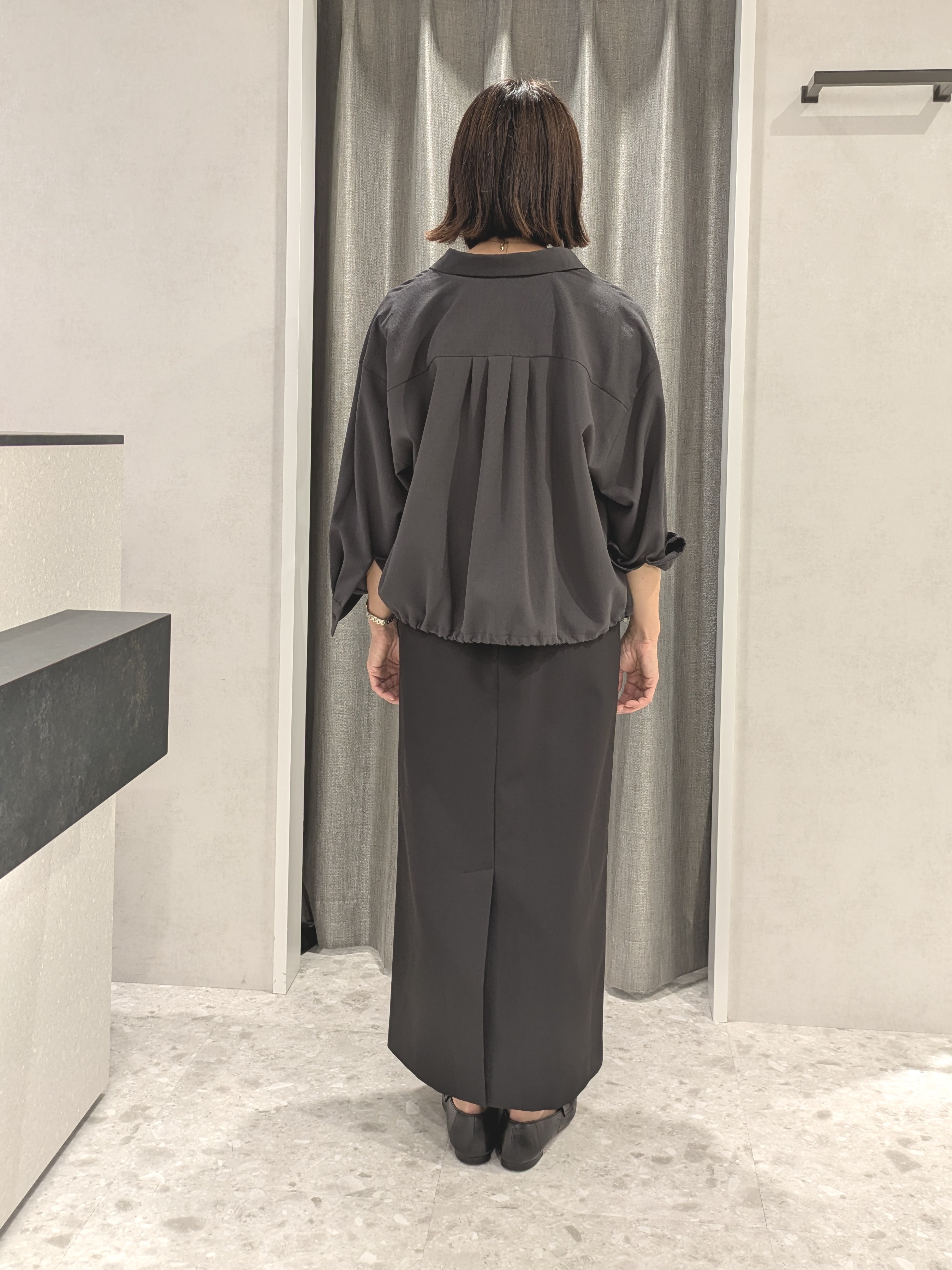 yukariさんの「UNTITLED｜【秋羽織り/セットアップ可/UVカット】エアリークールドロストシャツ」を使ったコーディネート