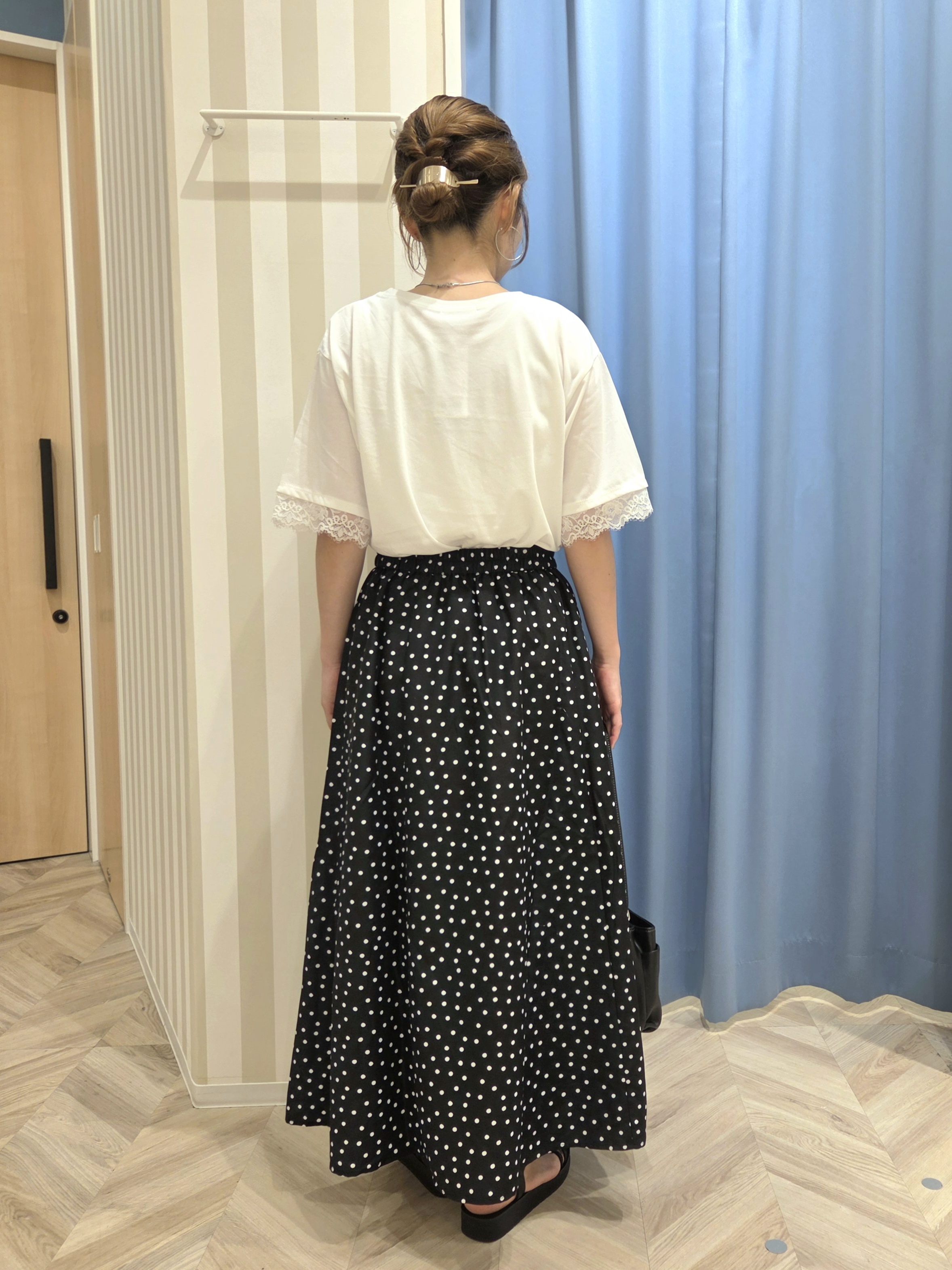 Ikumiさんの「SHOO･LA･RUE｜【UV/S-LL/洗濯機可】柄アソート お袖レースが旬顔 上品に決まる大人Tシャツ」を使ったコーディネート