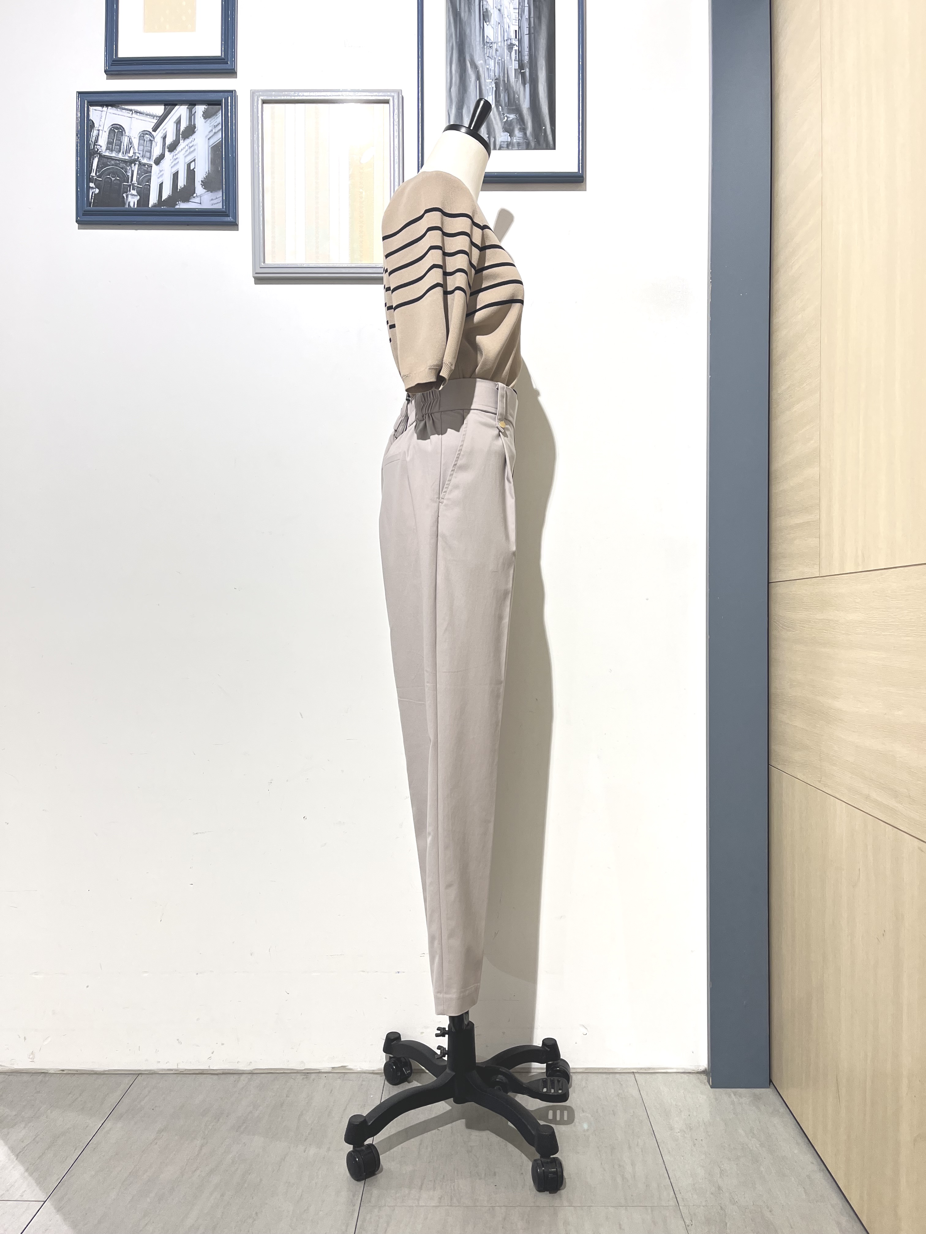 ほくとさんの「grove｜センタープレスがとれにくい、ハイパーストレッチテーパードパンツ」を使ったコーディネート