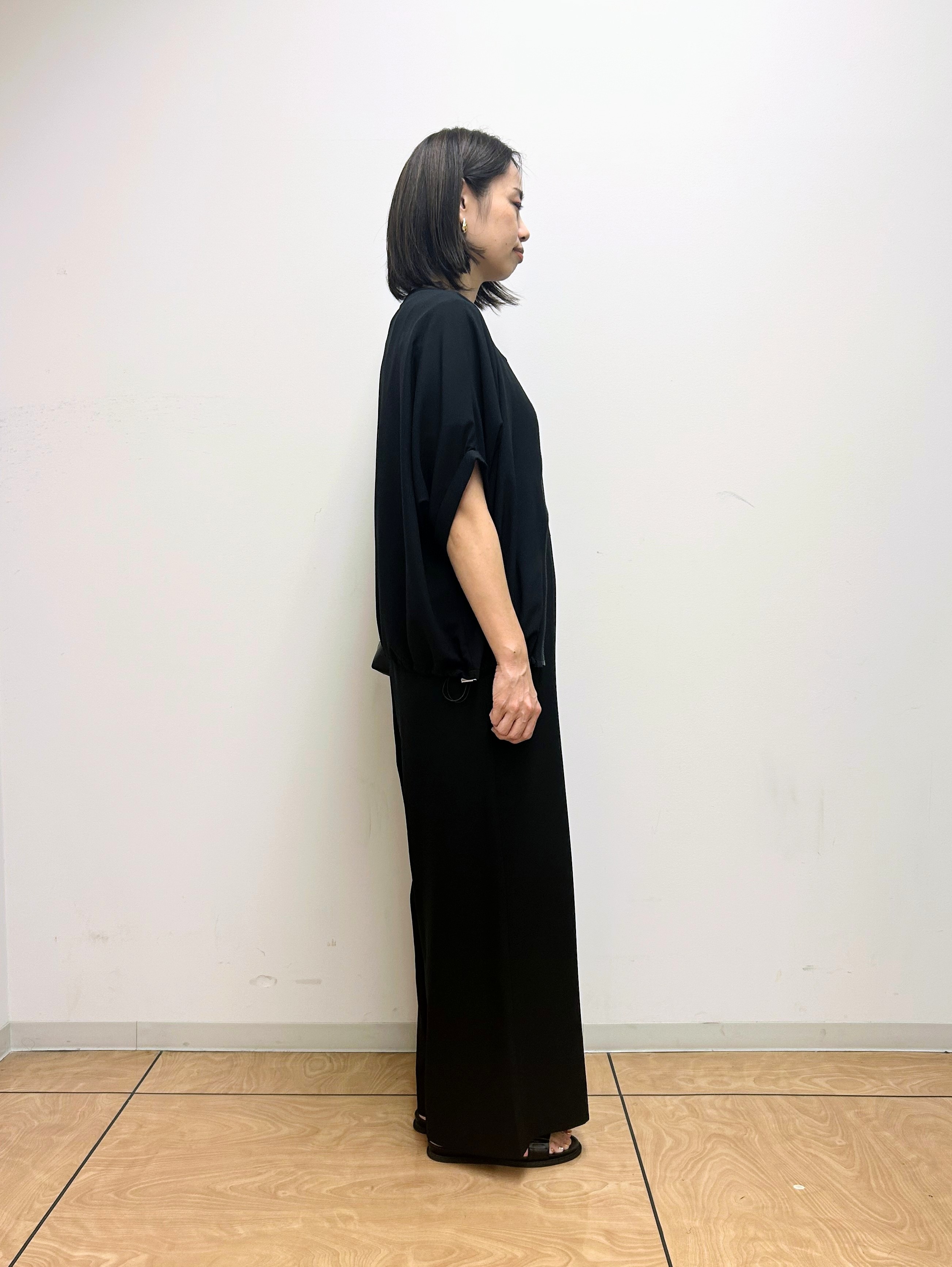 レイさんの「INDIVI｜【秋羽織り/着る日傘】ドルマンフォルムブルゾン」を使ったコーディネート