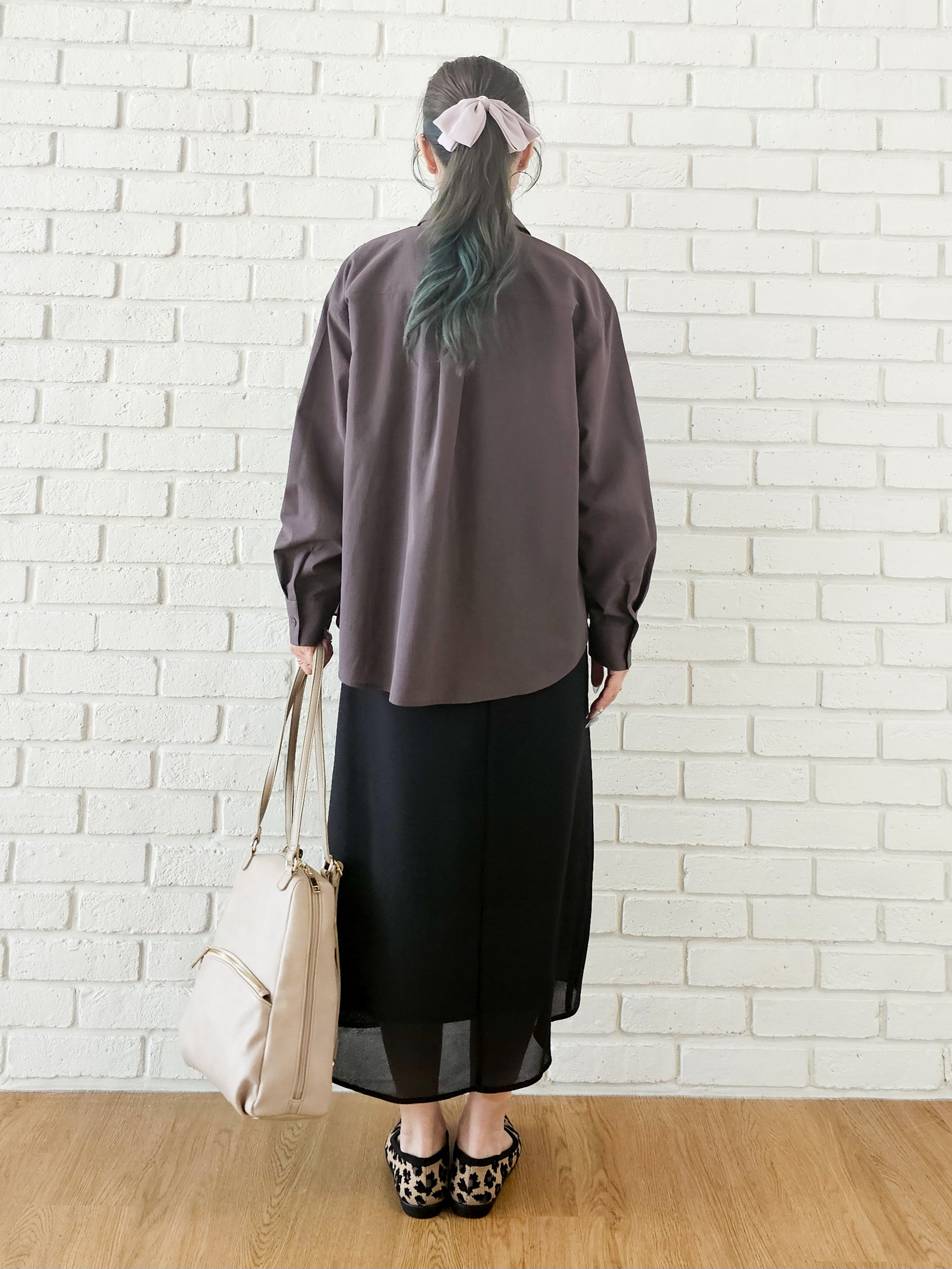 ゆゆさんの「SHOO･LA･RUE｜【通気性〇/S-LL/洗濯機可】羽織にも使いやすい きちんとベーシックシャツ」を使ったコーディネート