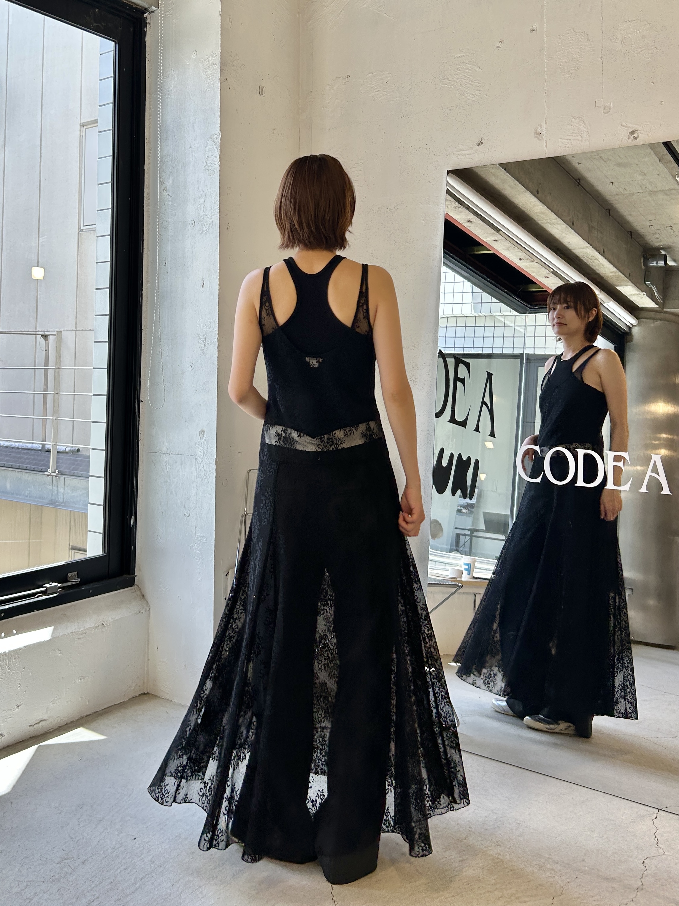 harunaさんの「CODE A｜turn up chic trousers」を使ったコーディネート