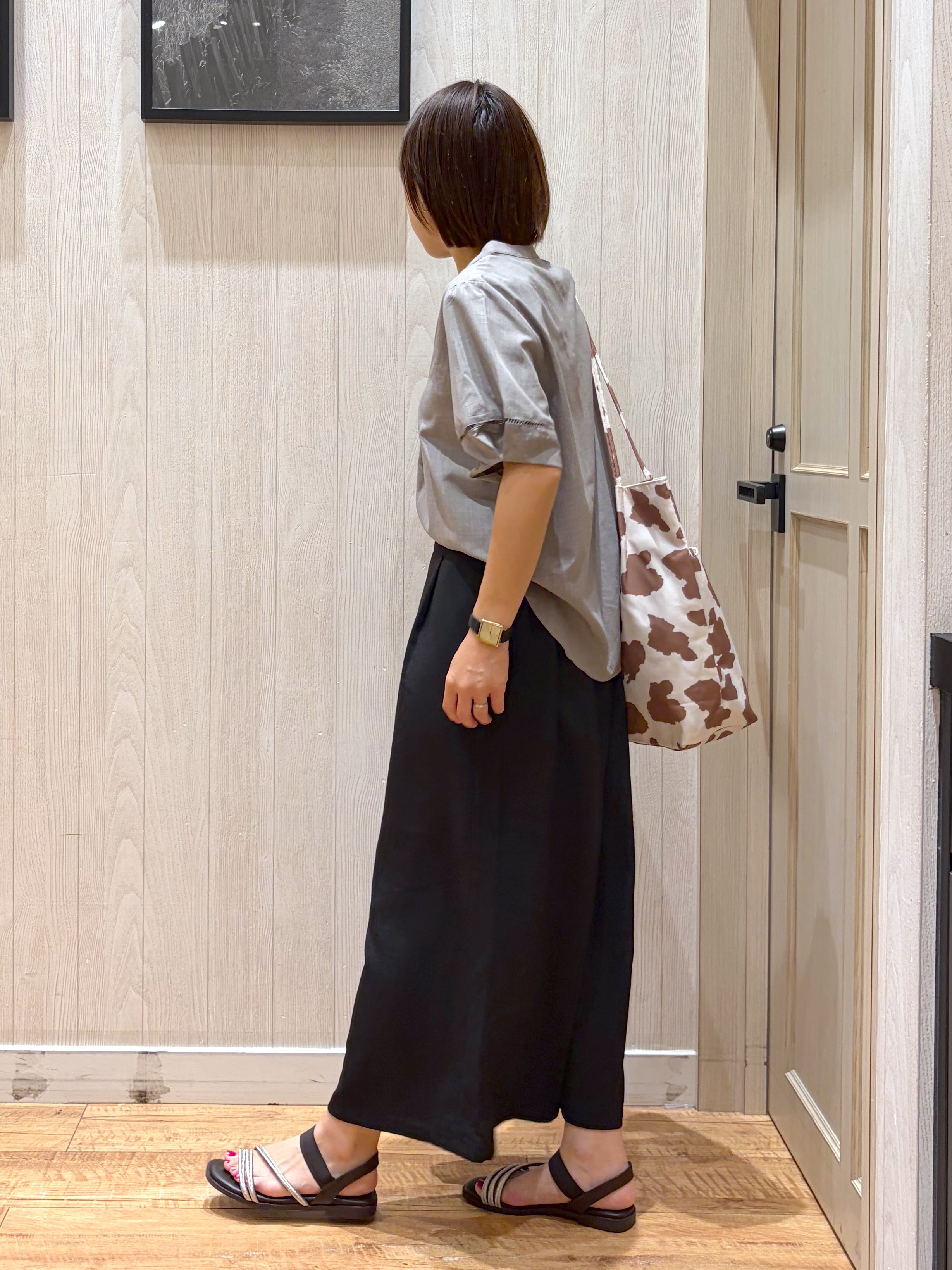 shirayuuuさんの「SHOO･LA･RUE｜【洗濯後しわになりにくい/インせずきまる】シンプルだけど女性らしい 麻調スキッパーブラウス」を使ったコーディネート