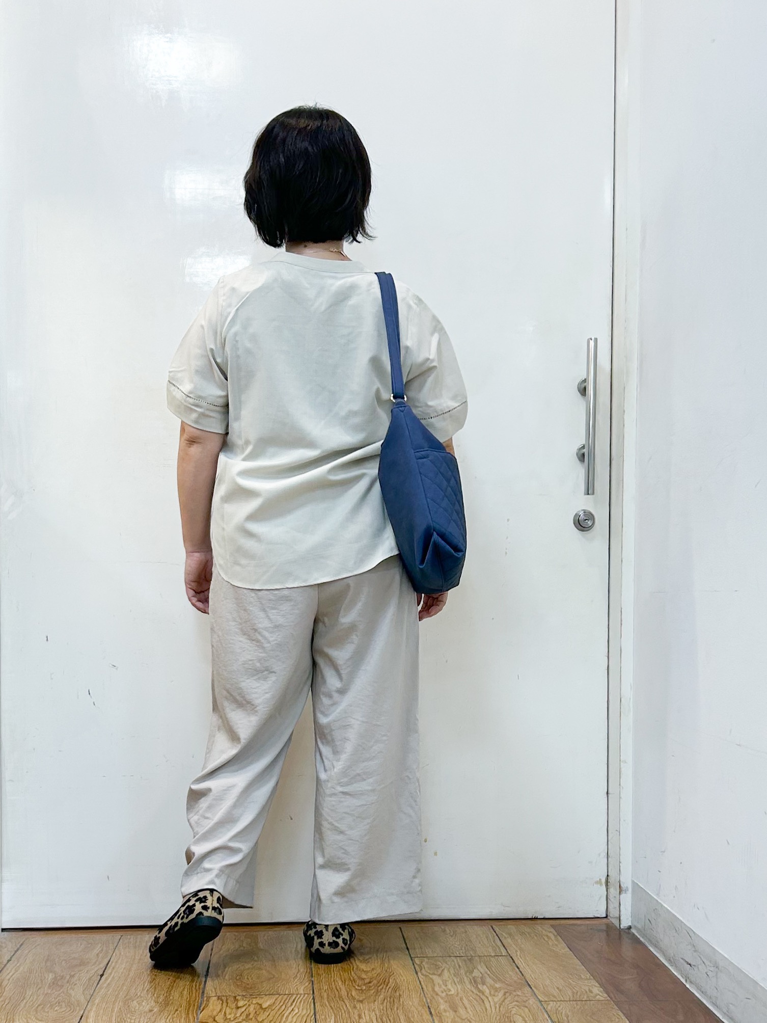 haruさんの「SHOO･LA･RUE｜【洗濯後しわになりにくい/インせずきまる】シンプルだけど女性らしい 麻調スキッパーブラウス」を使ったコーディネート