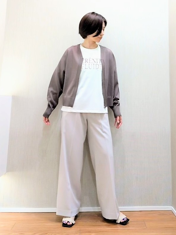 ミズタさんの「UNTITLED｜【丈感すっきり】ベロアプリントロゴT」を使ったコーディネート