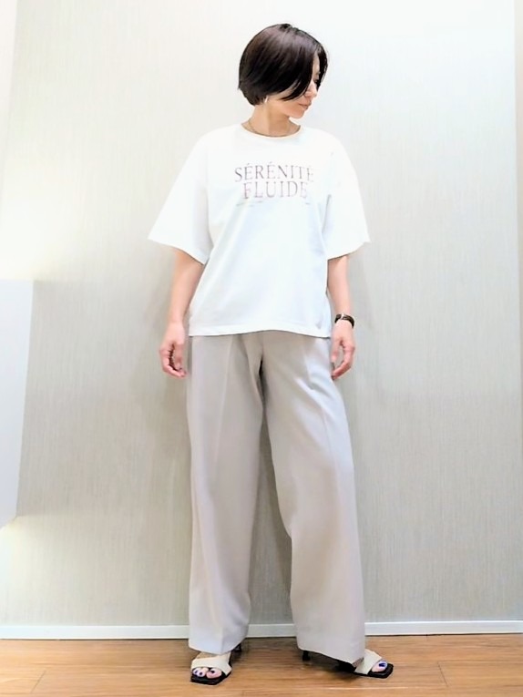 ミズタさんの「UNTITLED｜【丈感すっきり】ベロアプリントロゴT」を使ったコーディネート