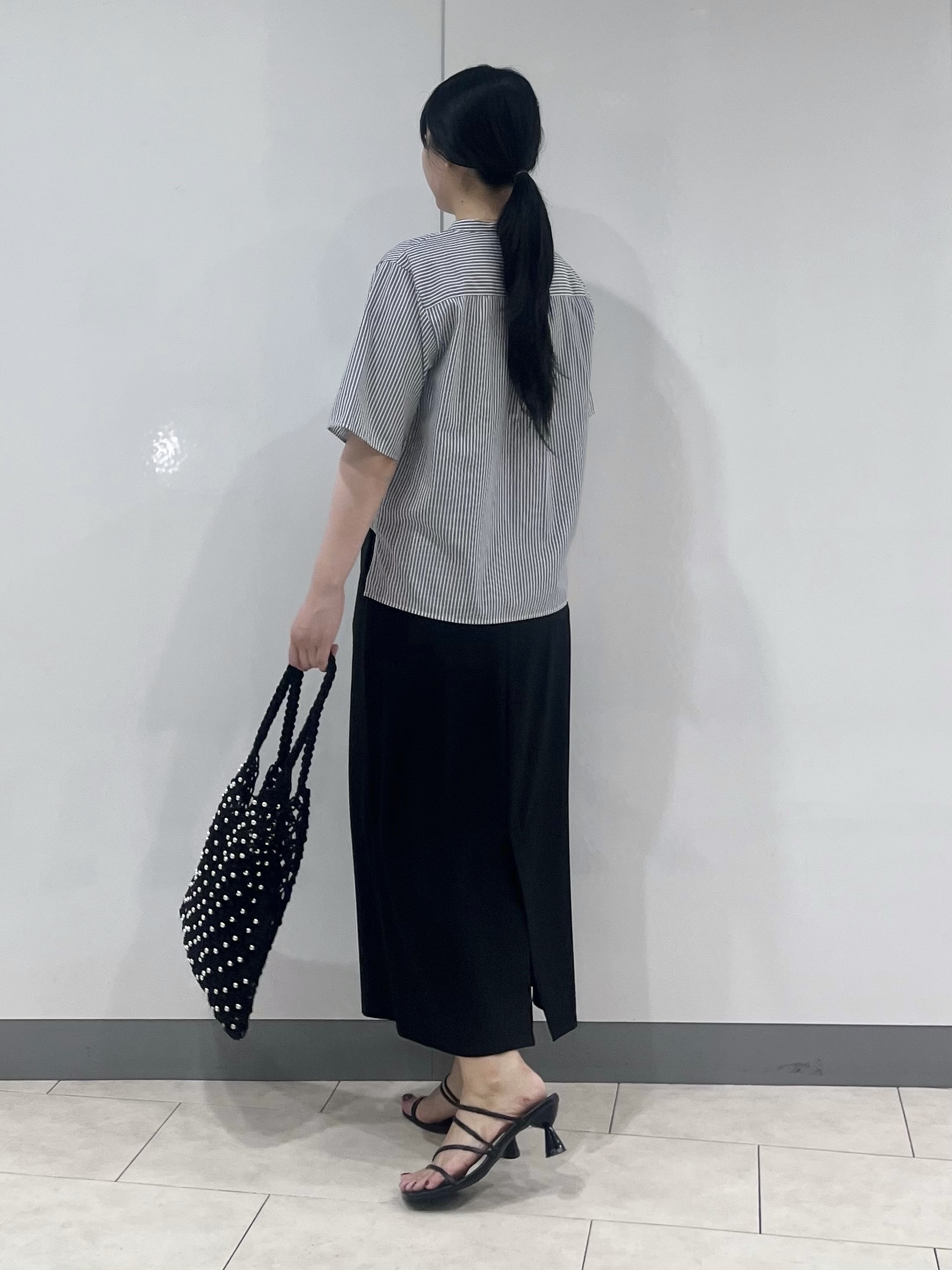 hasuさんの「INDIVI｜【洗える／UVケア／着映え】フリルピンタックブラウス」を使ったコーディネート