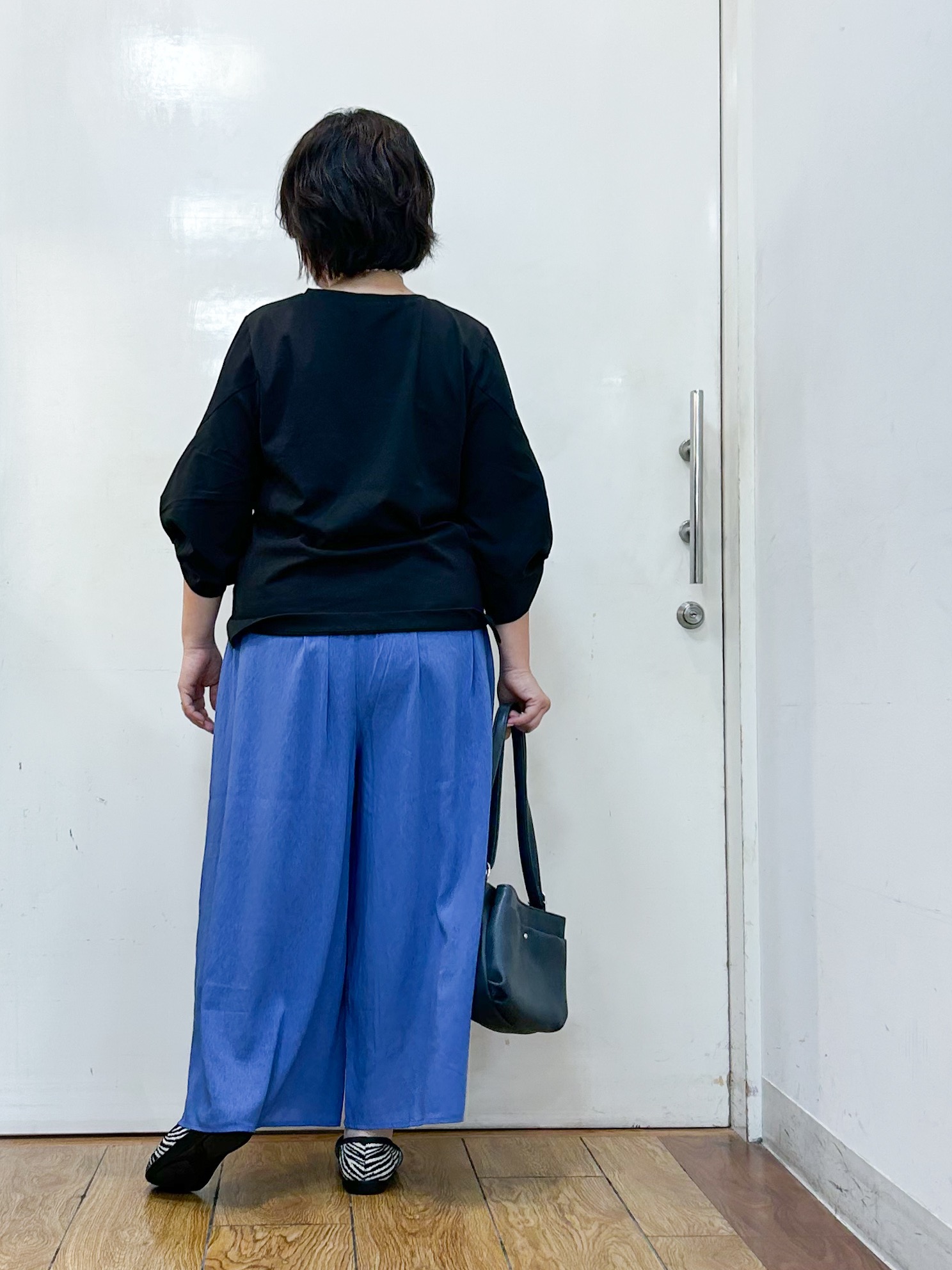haruさんの「SHOO･LA･RUE｜【S-LL/洗濯機可/二の腕カバー】楽に上品見え ツイストスリーブトップス」を使ったコーディネート