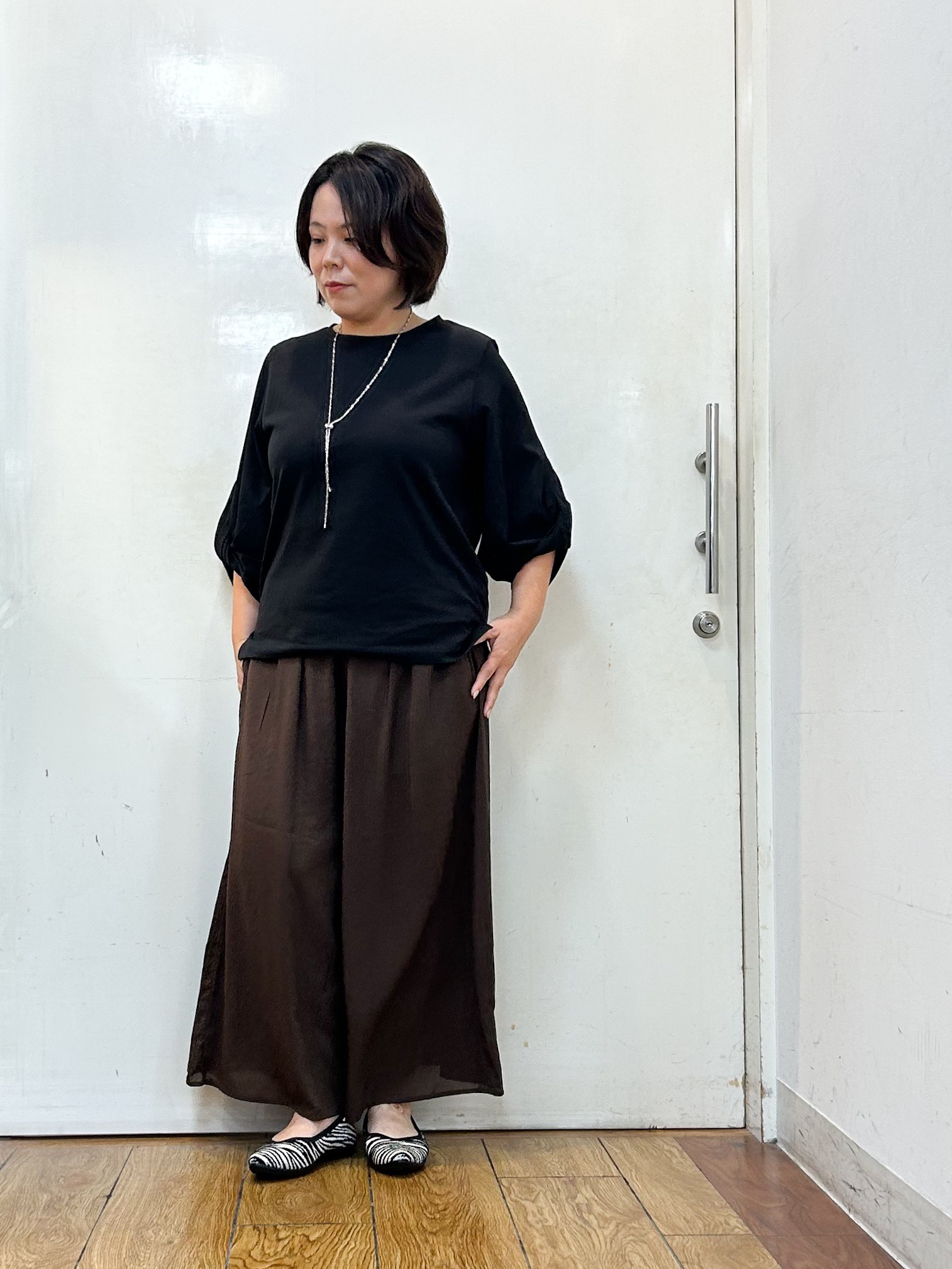 haruさんの「SHOO･LA･RUE｜【S-LL/洗濯機可/二の腕カバー】楽に上品見え ツイストスリーブトップス」を使ったコーディネート