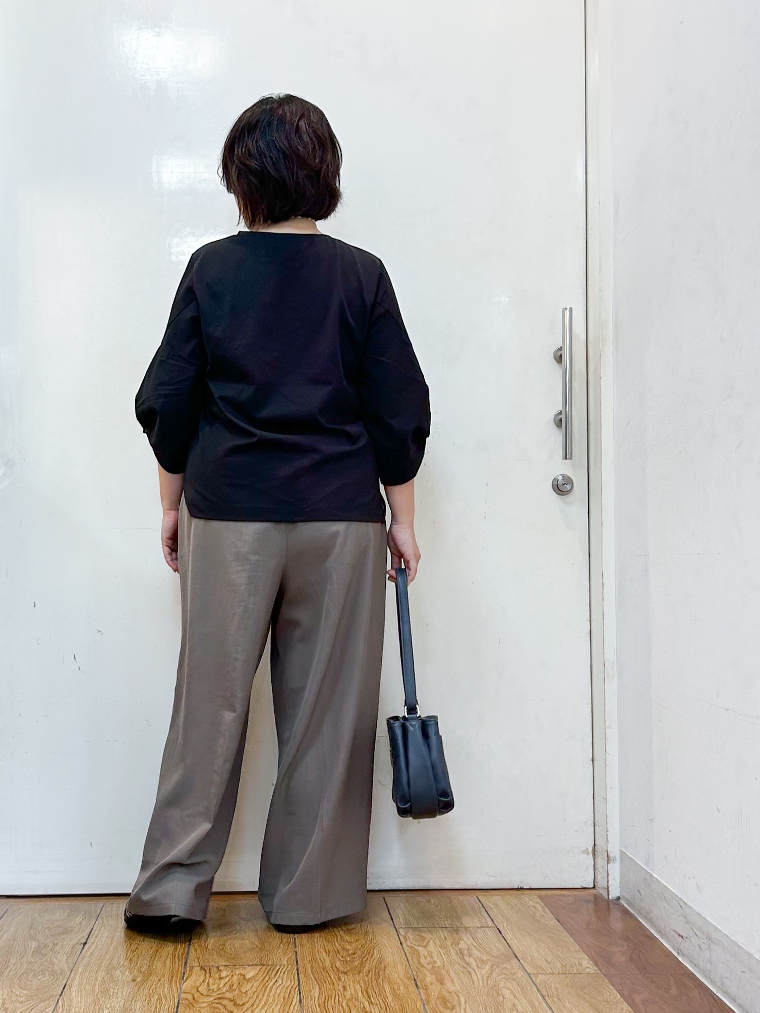 haruさんの「SHOO･LA･RUE｜【S-LL/洗濯機可/二の腕カバー】楽に上品見え ツイストスリーブトップス」を使ったコーディネート