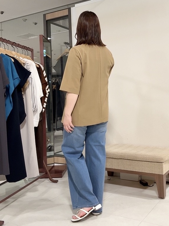 YUIさんの「UNTITLED｜【秋の通勤羽織/セットアップ可/UVカット】エアリークール半袖ジャケット」を使ったコーディネート