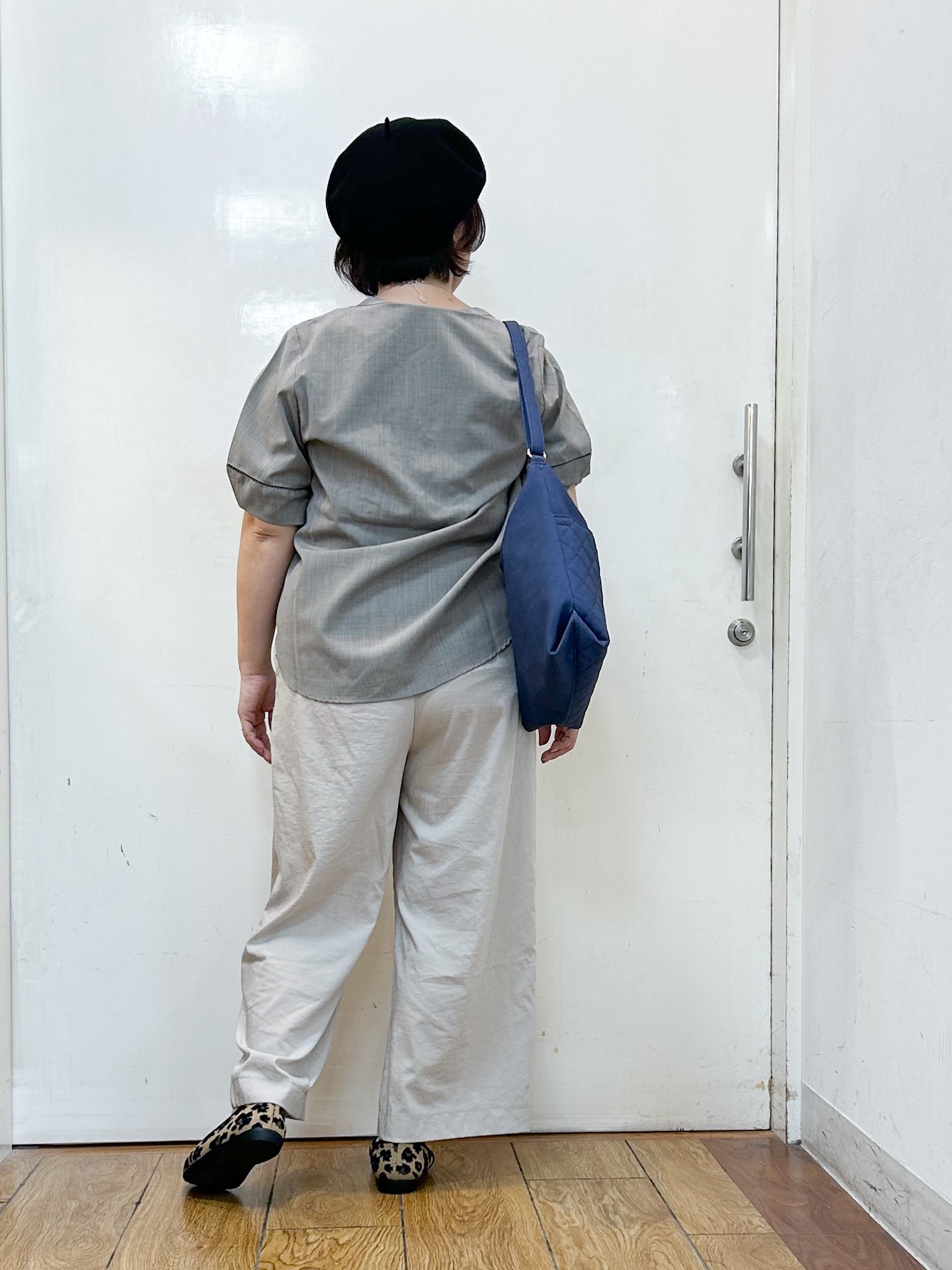 haruさんの「SHOO･LA･RUE｜【洗濯後しわになりにくい/インせずきまる】シンプルだけど女性らしい 麻調スキッパーブラウス」を使ったコーディネート