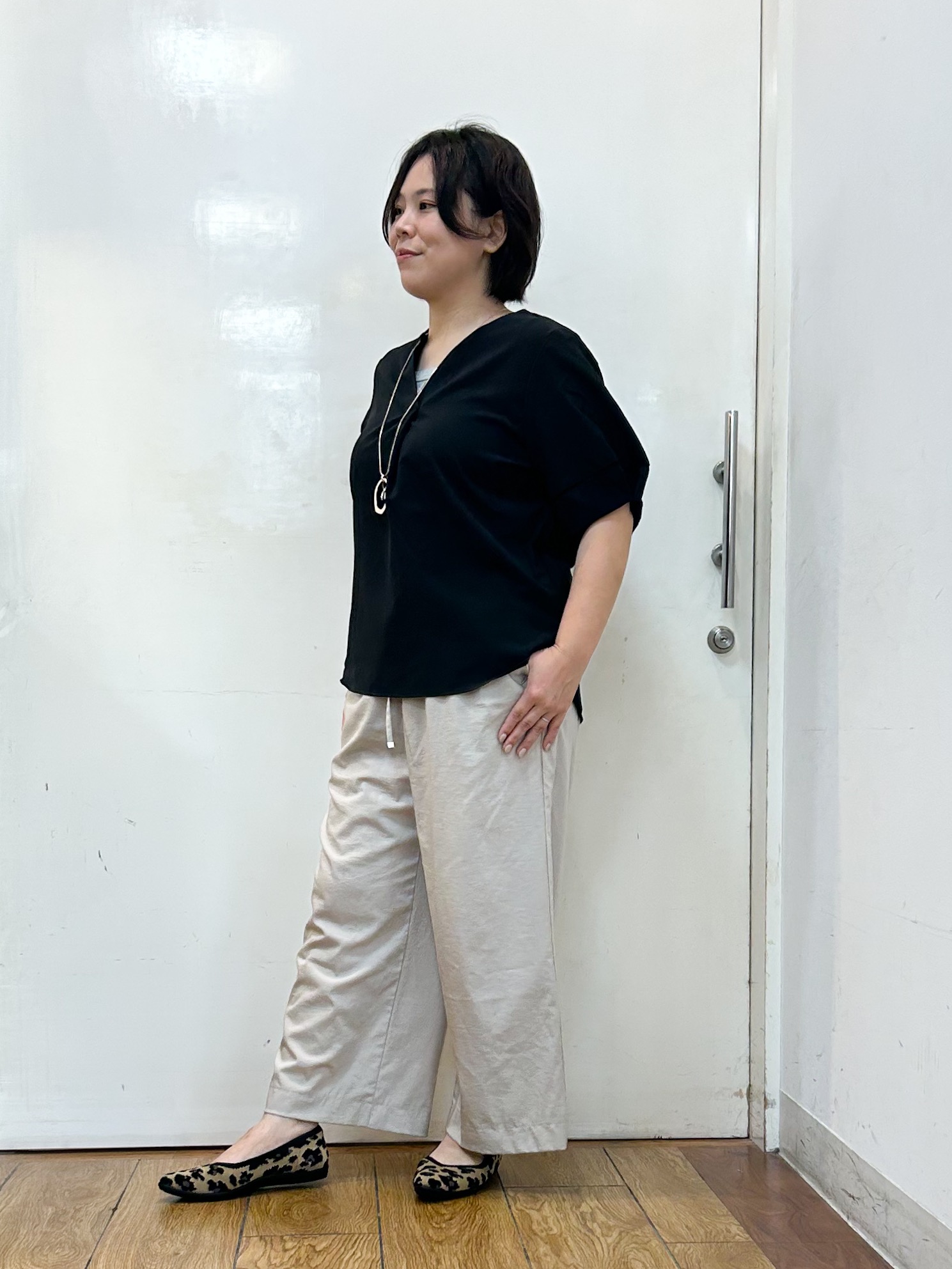 haruさんの「SHOO･LA･RUE｜【洗濯後しわになりにくい/インせずきまる】シンプルだけど女性らしい 麻調スキッパーブラウス」を使ったコーディネート