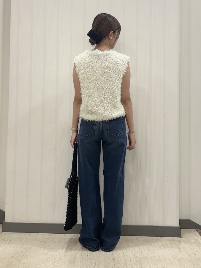 ちひさんの「INDIVI｜【褒められデニム】ワイドストレート デニムパンツ」を使ったコーディネート