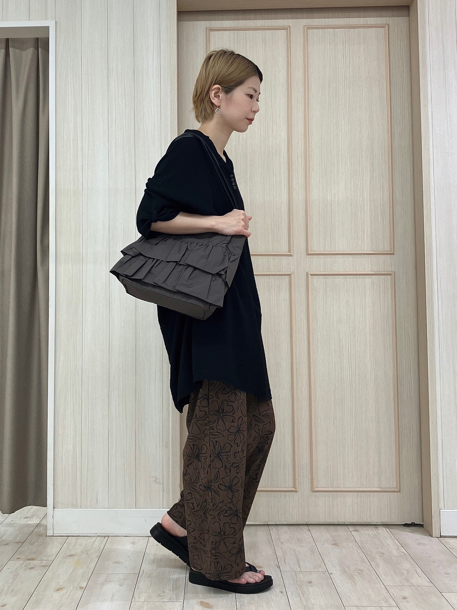 Turnerさんの「SHOO･LA･RUE｜【S-LL/洗濯後しわになりにくい】ゆるっと体型カバー 7分袖コクーンチュニック」を使ったコーディネート