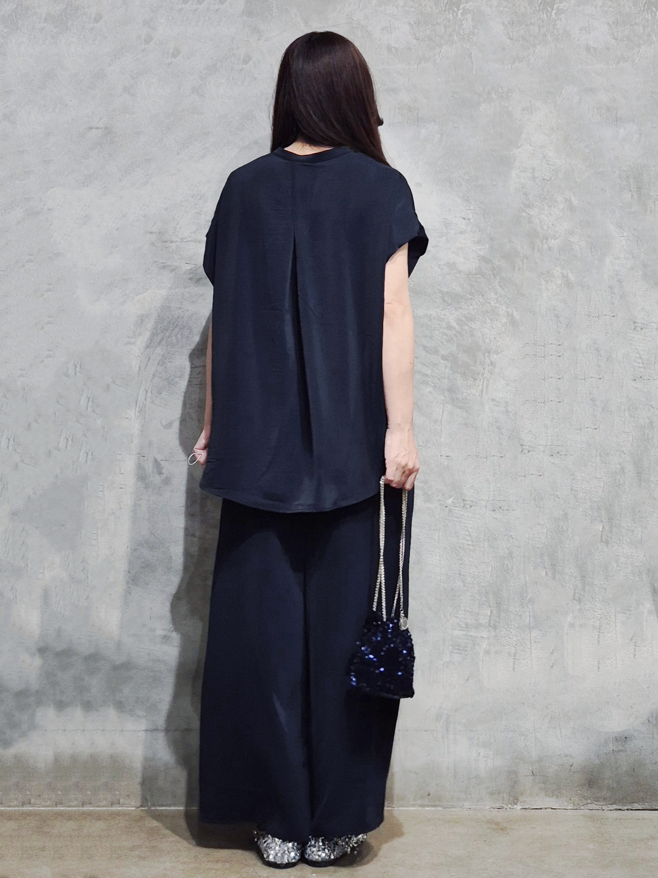 ひさえさんの「THE SHOP TK｜【防シワ/UV/セットアップ可】やみつきになる とろみバンドカラーブラウス」を使ったコーディネート