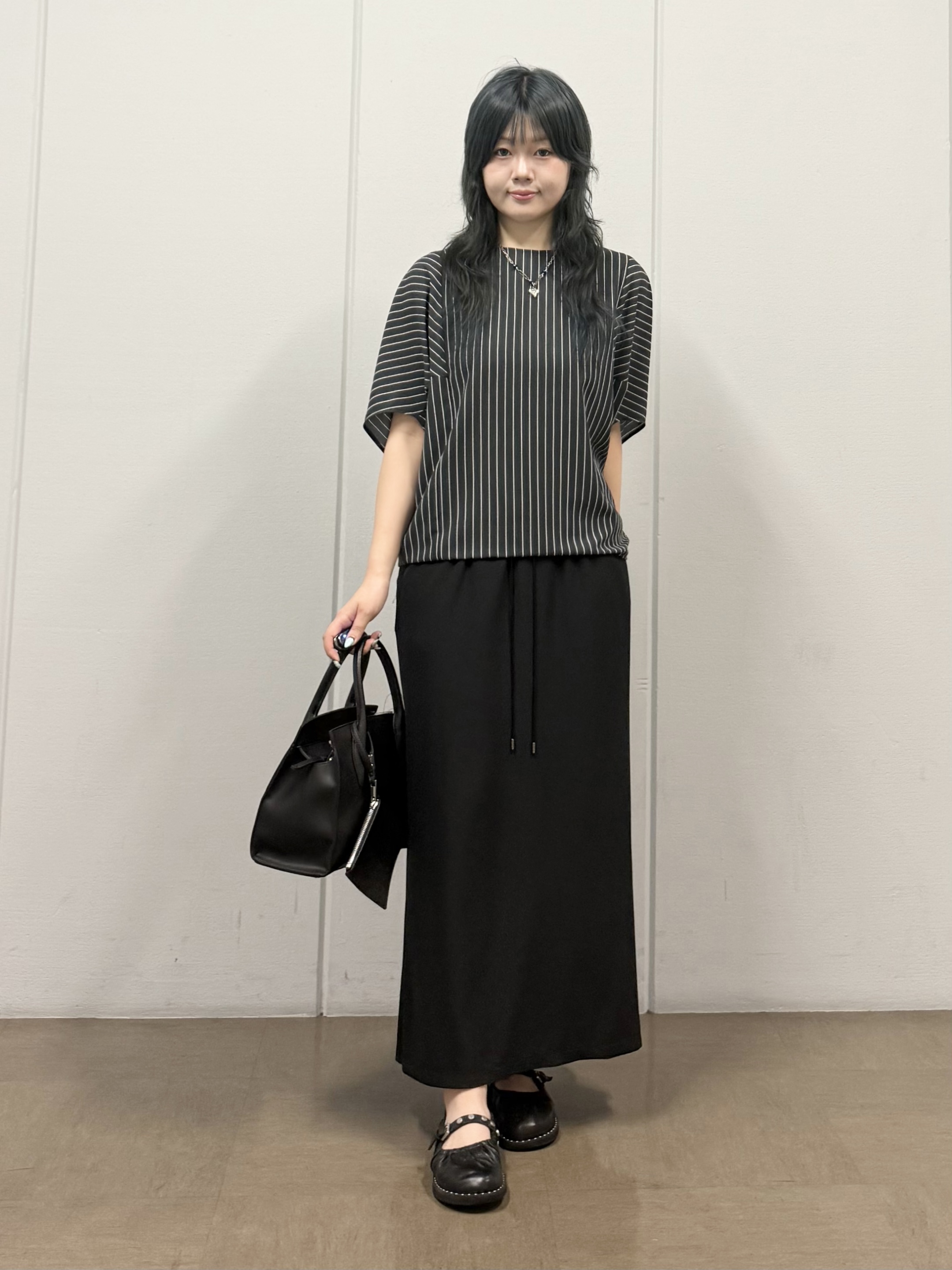 mizukiさんの「INDIVI｜【洗える／UVケア】ジョーゼットドルマンブラウス」を使ったコーディネート
