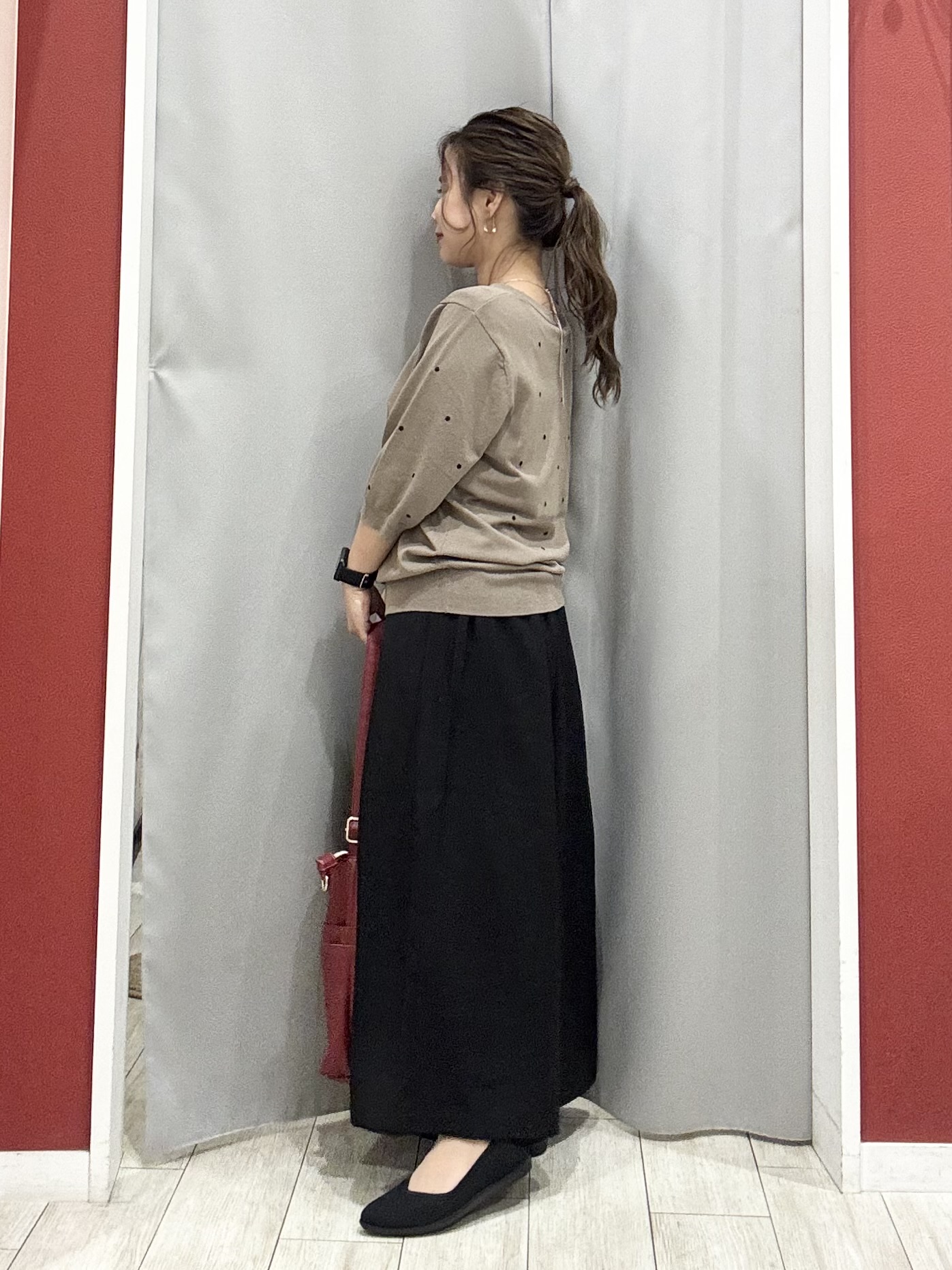 shioさんの「SHOO･LA･RUE｜【S-LL】さらっとタッチ 大人のドット刺繍ニット」を使ったコーディネート