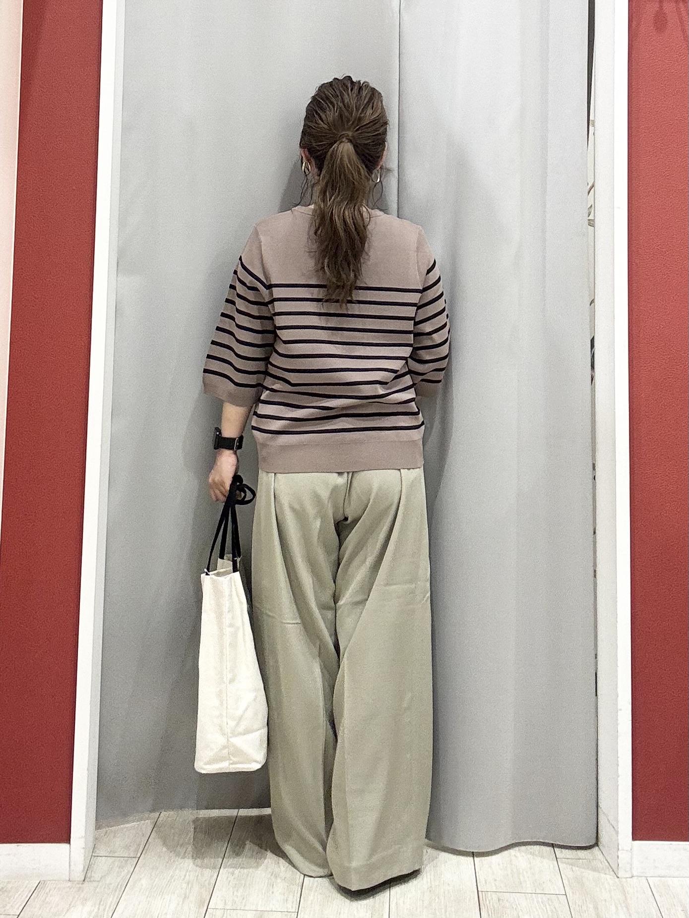 shioさんの「SHOO･LA･RUE｜【ガンガン洗える/毛玉になりにくい】二の腕見せない 5分袖ニット」を使ったコーディネート