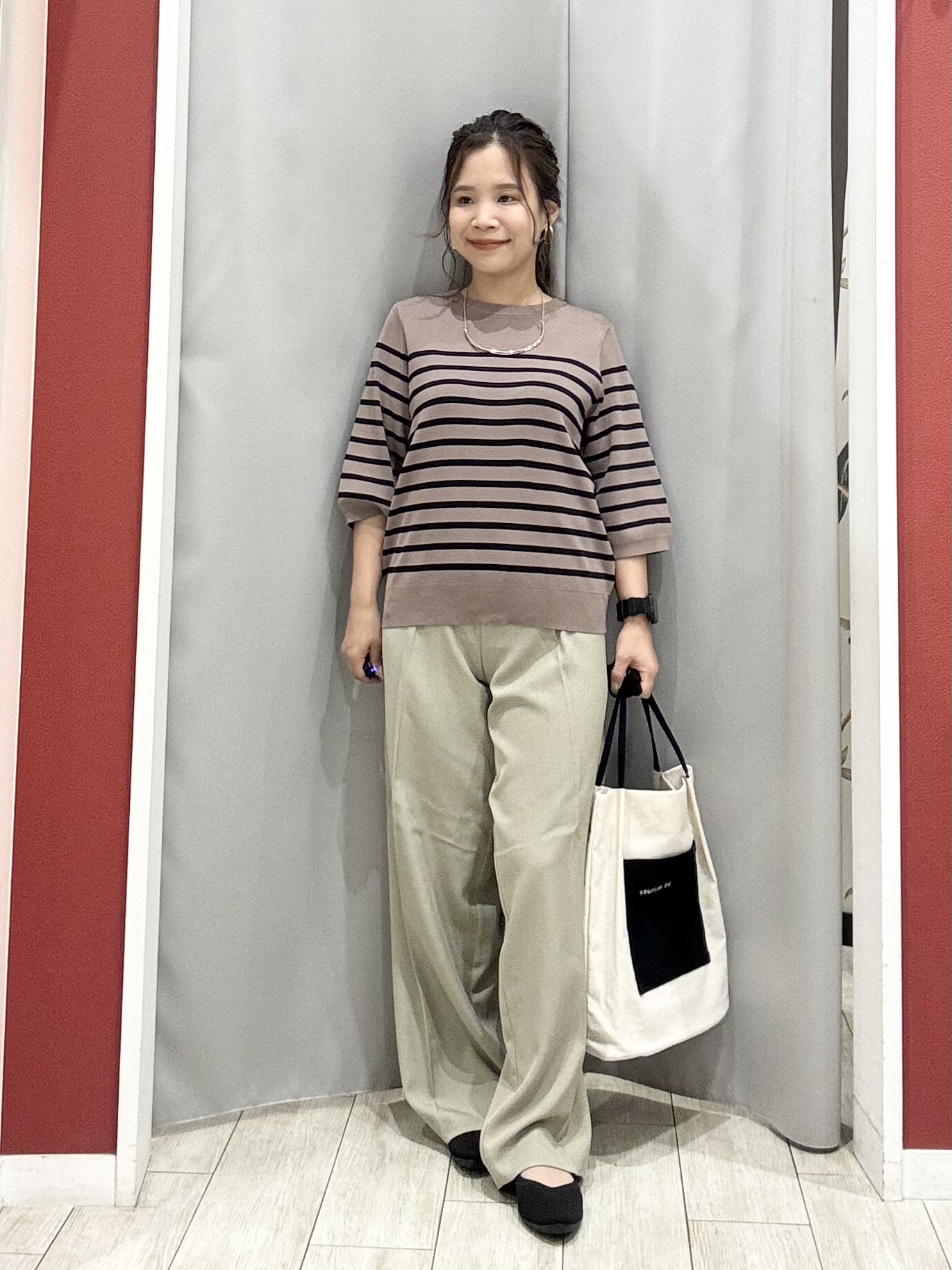 shioさんの「SHOO･LA･RUE｜【ガンガン洗える/毛玉になりにくい】二の腕見せない 5分袖ニット」を使ったコーディネート
