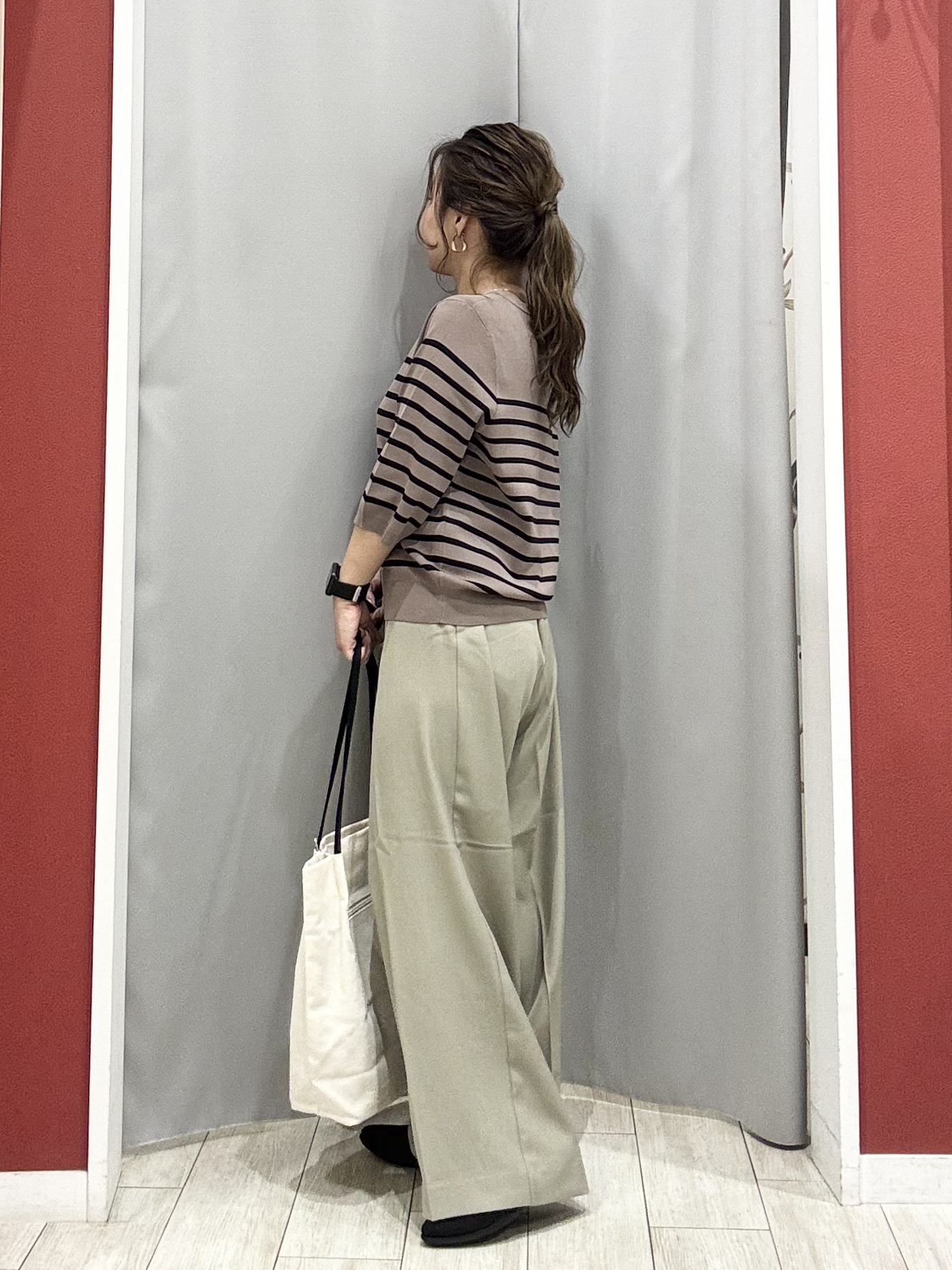 shioさんの「SHOO･LA･RUE｜【ガンガン洗える/毛玉になりにくい】二の腕見せない 5分袖ニット」を使ったコーディネート