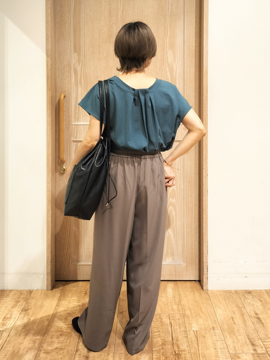 YUKIさんの「SHOO･LA･RUE｜【前後2WAY/S-LL/洗濯機可】楽に着られて好印象 やわらかトップス」を使ったコーディネート