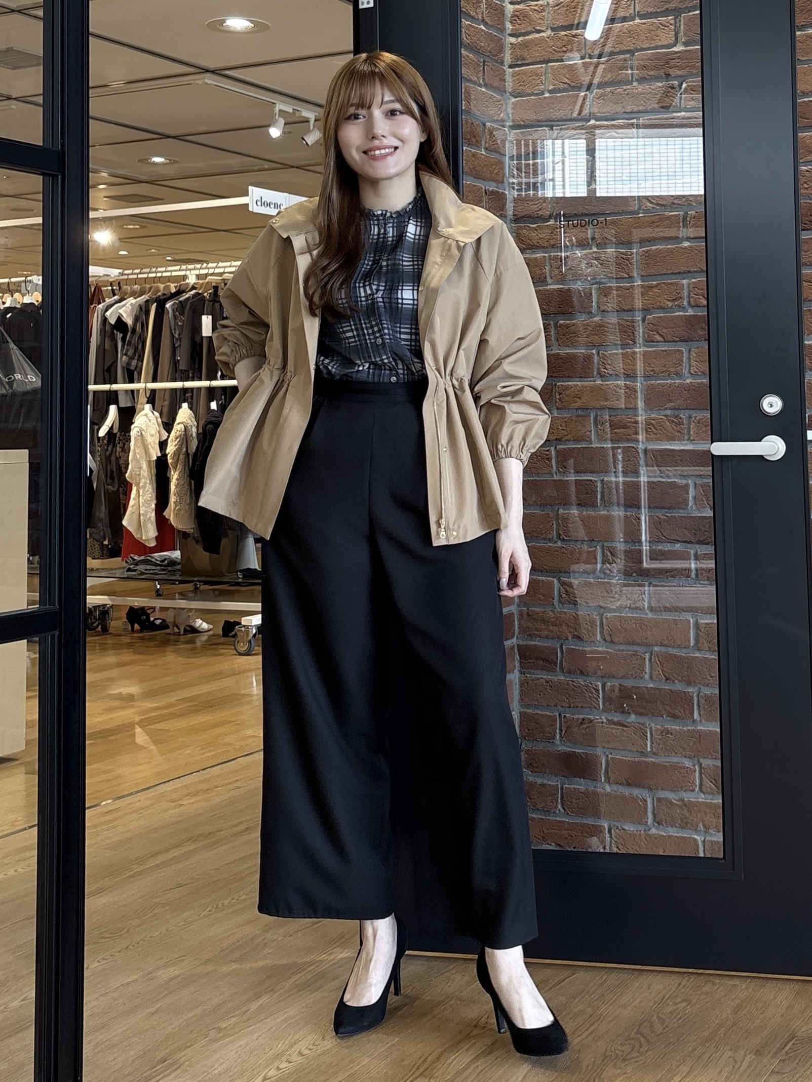 sayaさんの「COUP DE CHANCE｜【ウエスト調整可】フードレス ライトブルゾン」を使ったコーディネート