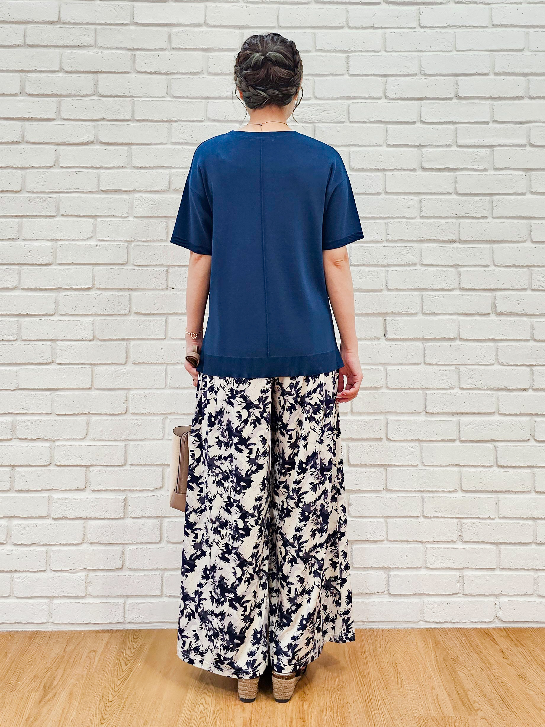 ゆゆさんの「SHOO･LA･RUE｜【UV/洗濯機可/S-LL】毛玉になりにくい シャツレイヤード風でこなれ見え 半袖ニット」を使ったコーディネート