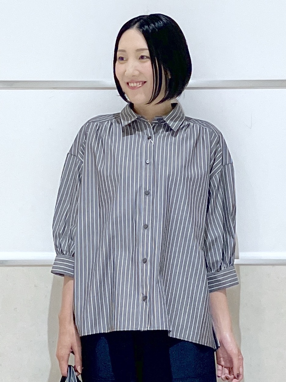 eriko さんの「Dessin｜【秋羽織り/洗濯機OK】ギャザースリーブストライプシャツ6分袖」を使ったコーディネート