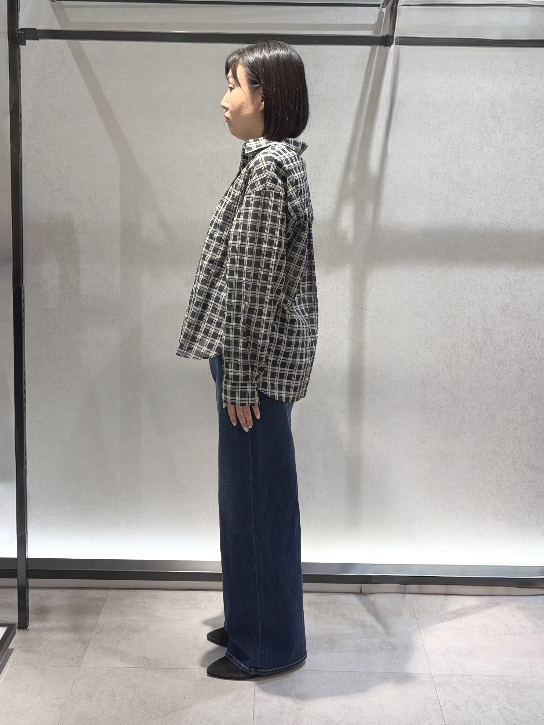 わたなべさんの「UNTITLED｜【秋映え/羽織り】シアーチェックシャツブラウス」を使ったコーディネート