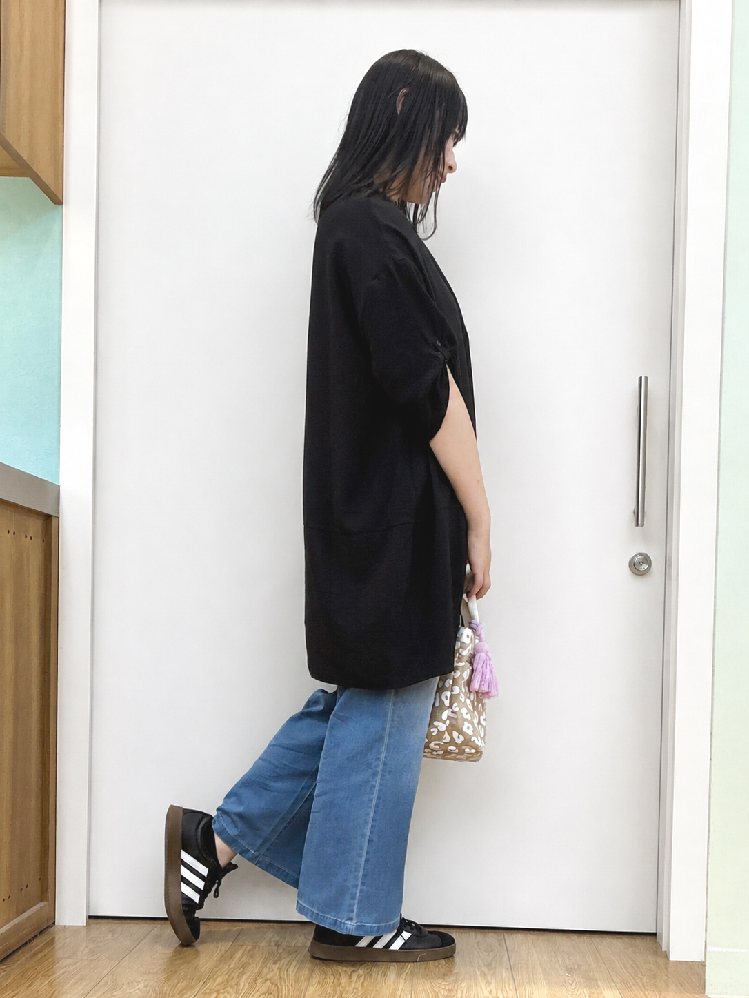 Karinさんの「SHOO･LA･RUE｜【S-LL/洗濯後しわになりにくい】ゆるっと体型カバー 7分袖コクーンチュニック」を使ったコーディネート
