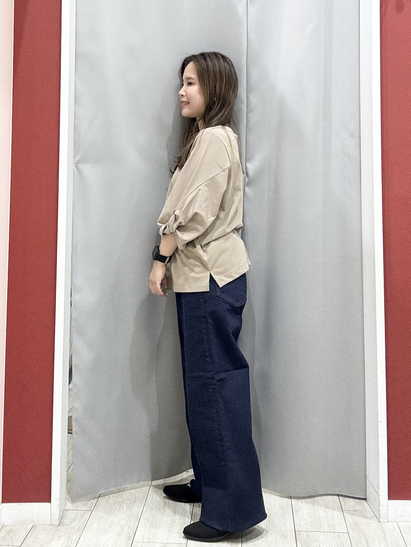 shioさんの「SHOO･LA･RUE｜【S-LL/洗濯機可/二の腕カバー】楽に上品見え ツイストスリーブトップス」を使ったコーディネート