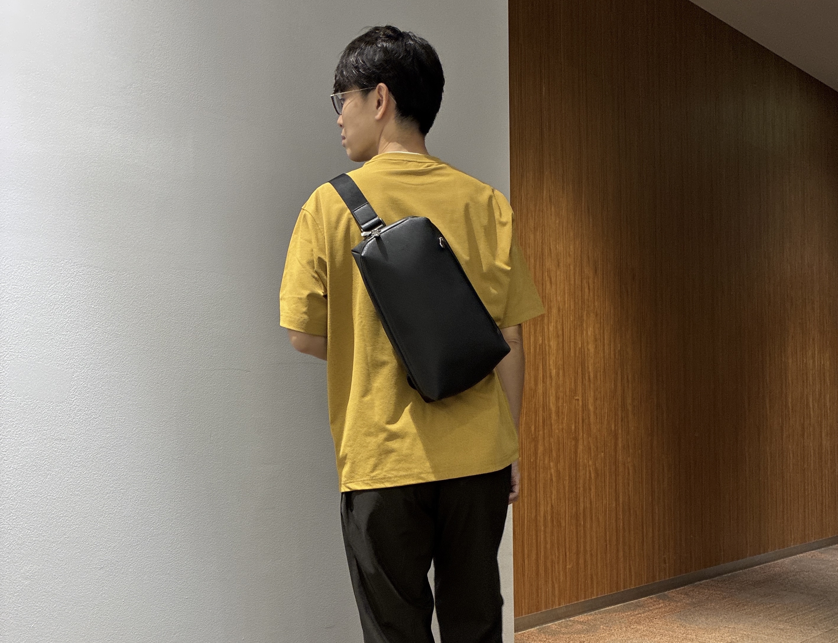 わいずみさんの「TAKEO KIKUCHI｜【汗染み軽減/接触冷感】フェイクレイヤード ワンポイント刺繍Ｔシャツ」を使ったコーディネート