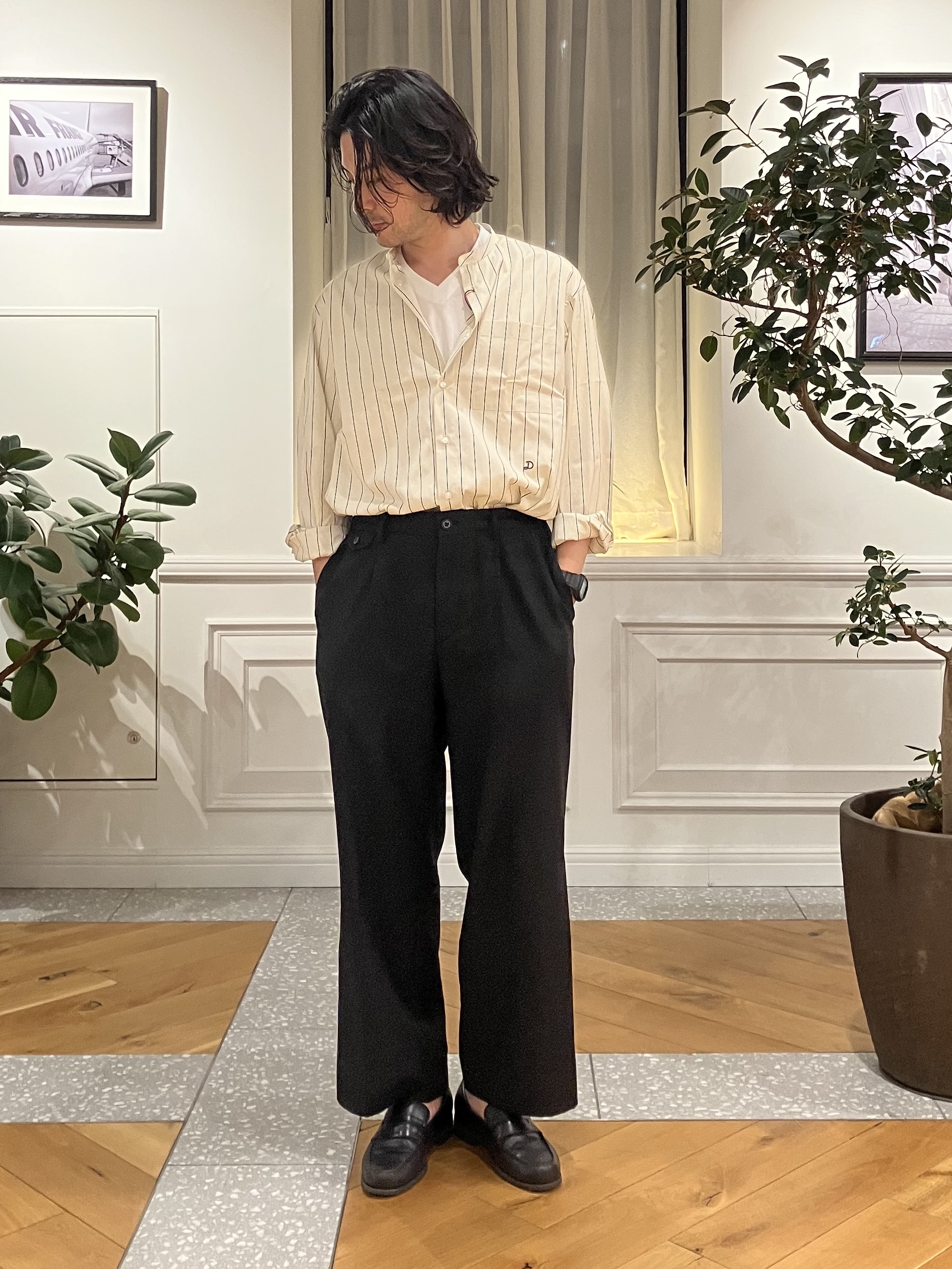 junyaさんの「DRESSTERIOR｜【日本製】バンドカラー ストライプシャツ」を使ったコーディネート
