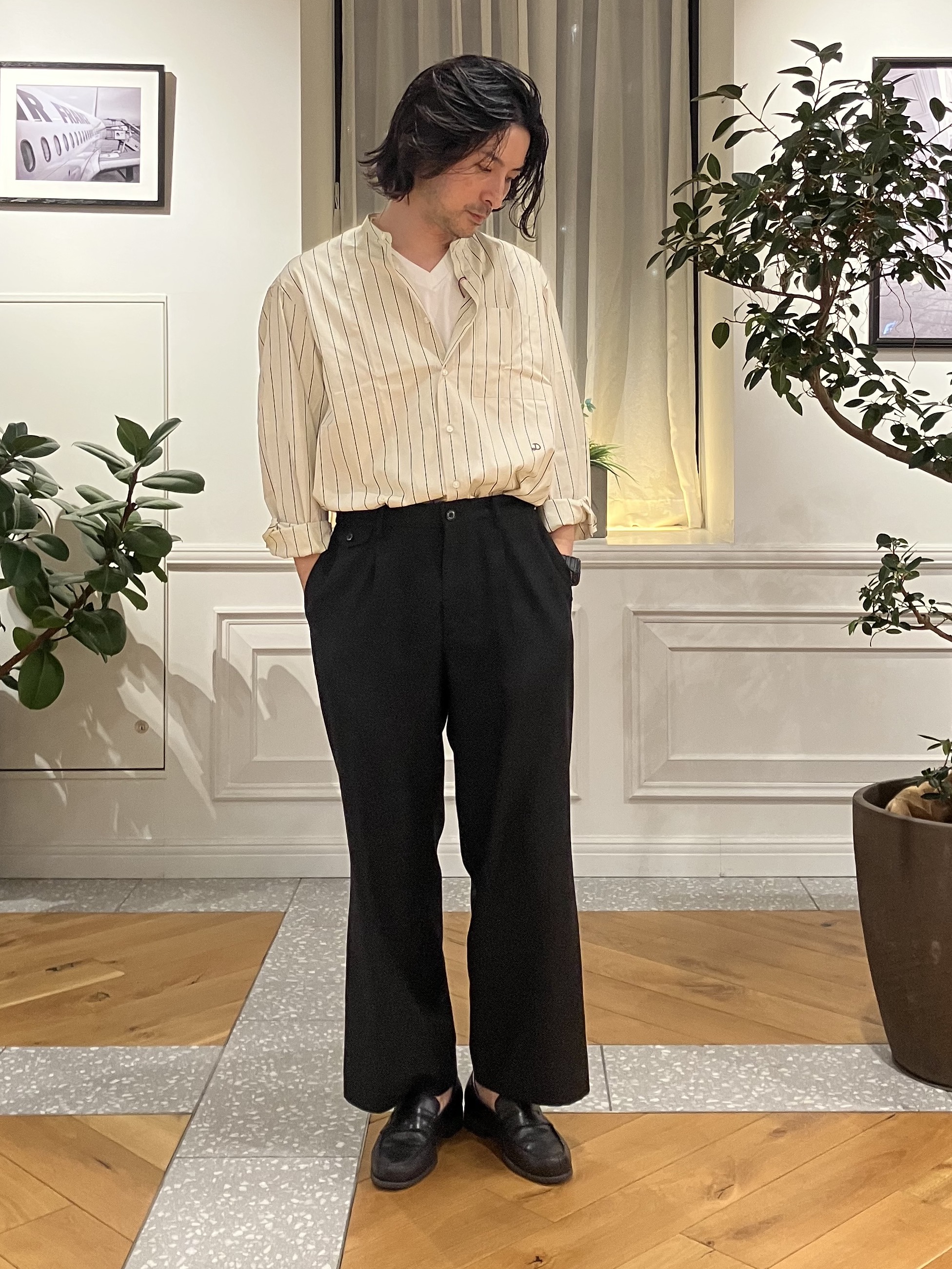 junyaさんの「DRESSTERIOR｜【日本製】バンドカラー ストライプシャツ」を使ったコーディネート