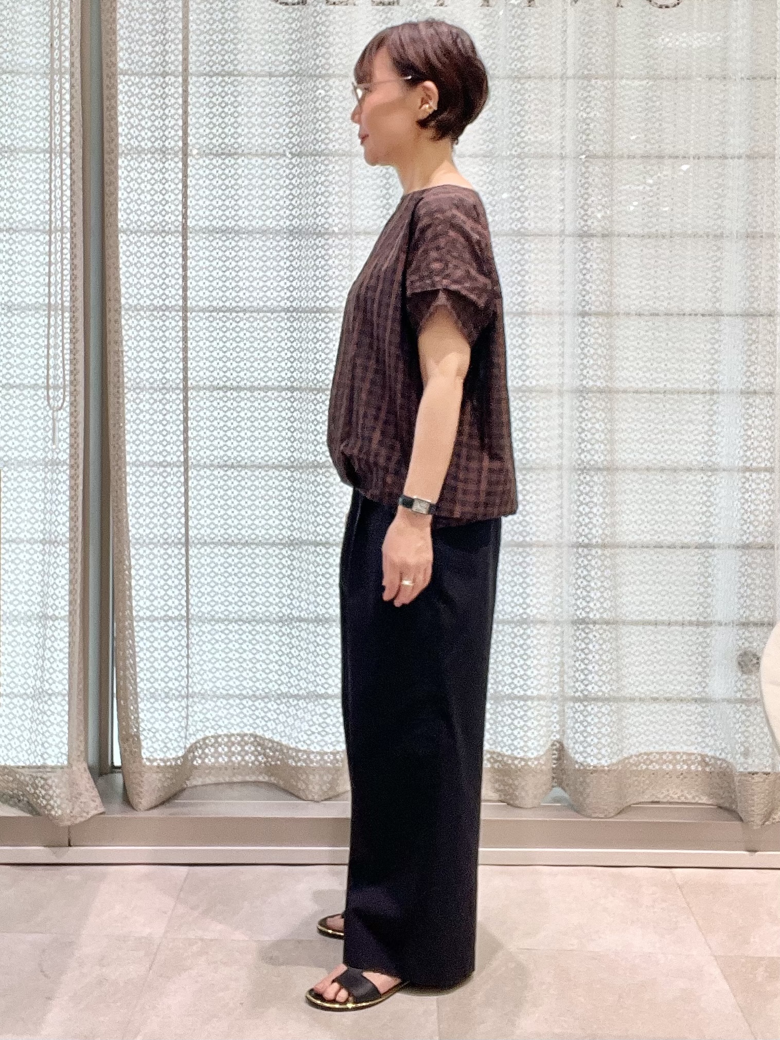 ymさんの「UNTITLED｜【秋めきシャツ/体型カバー】シアーチェックブラウス」を使ったコーディネート