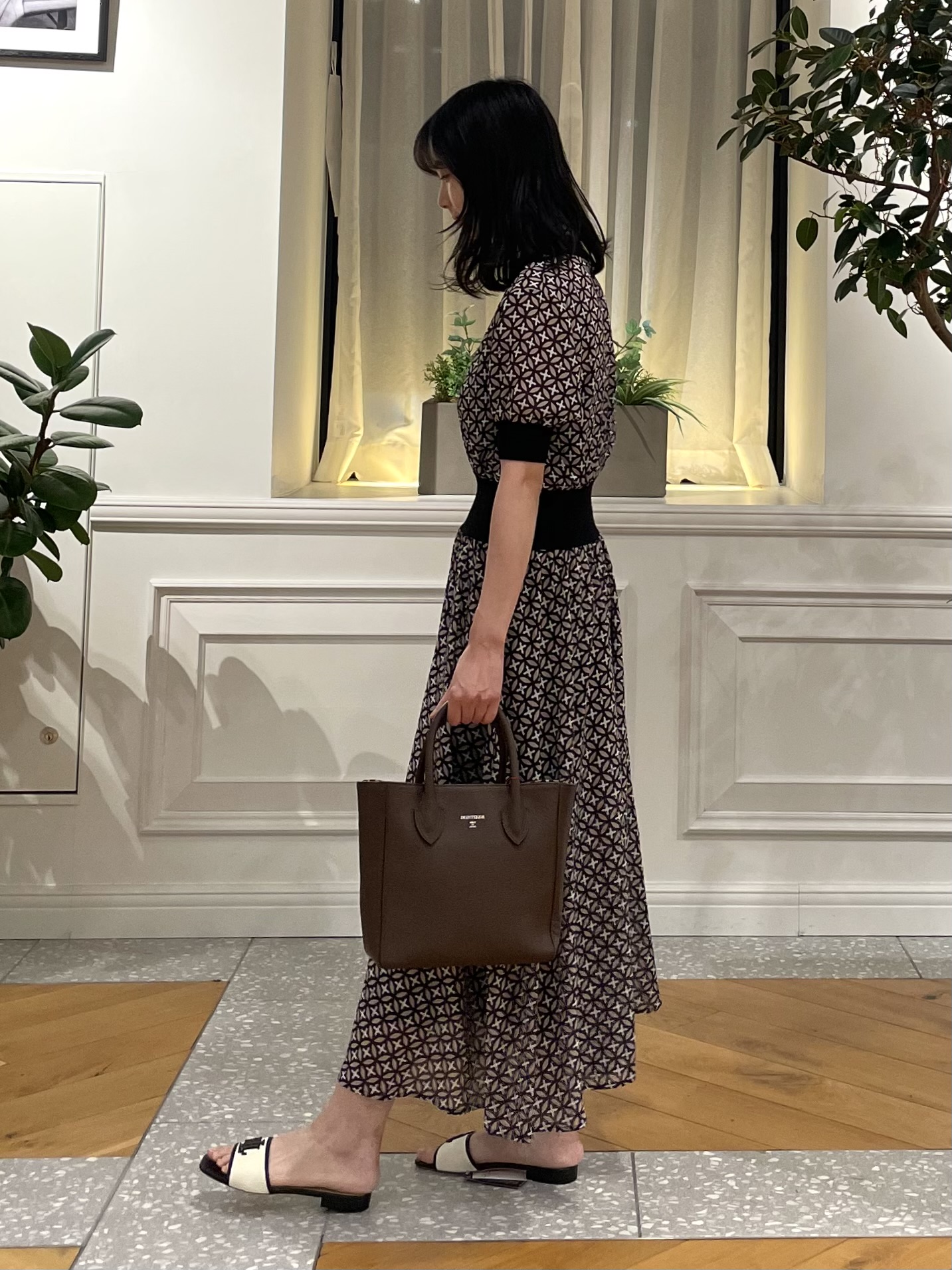 Lilyさんの「DRESSTERIOR｜◆【再入荷/otonaMUSE5月号掲載/ウォッシャブル】オーバーラップサークル シアードレス」を使ったコーディネート