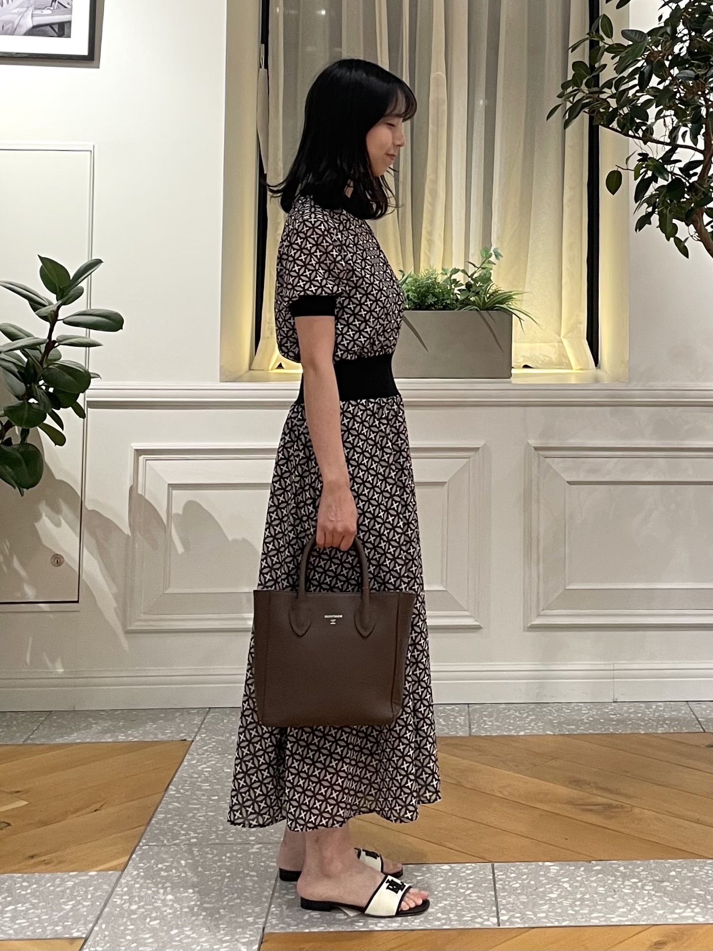 Lilyさんの「DRESSTERIOR｜◆【再入荷/otonaMUSE5月号掲載/ウォッシャブル】オーバーラップサークル シアードレス」を使ったコーディネート