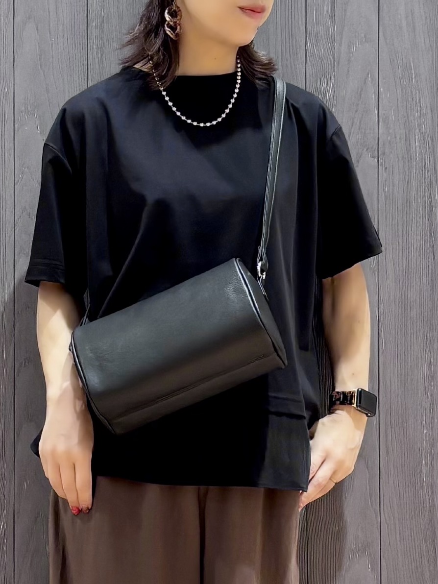 meiさんの「SHOO･LA･RUE｜【体型カバー/S-LL/洗濯機可】インせず着られる 異素材ドッキングTシャツ」を使ったコーディネート
