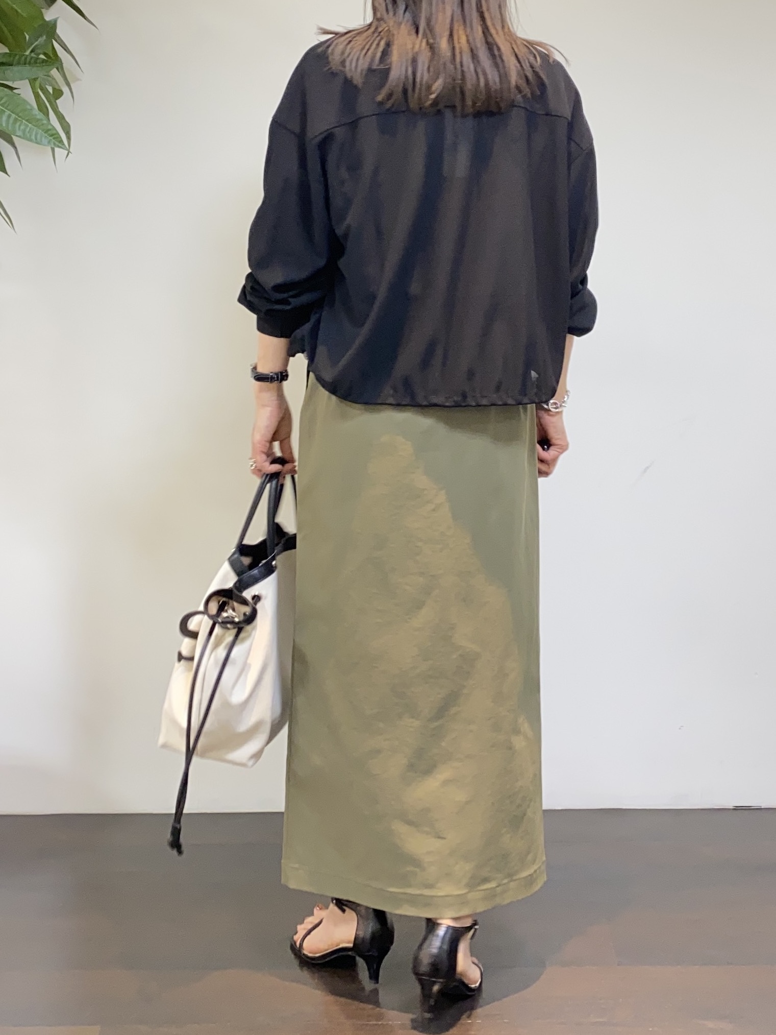tomoさんの「UNTITLED｜◆【古畑星夏さん着用/洗える】シアーブルゾン」を使ったコーディネート